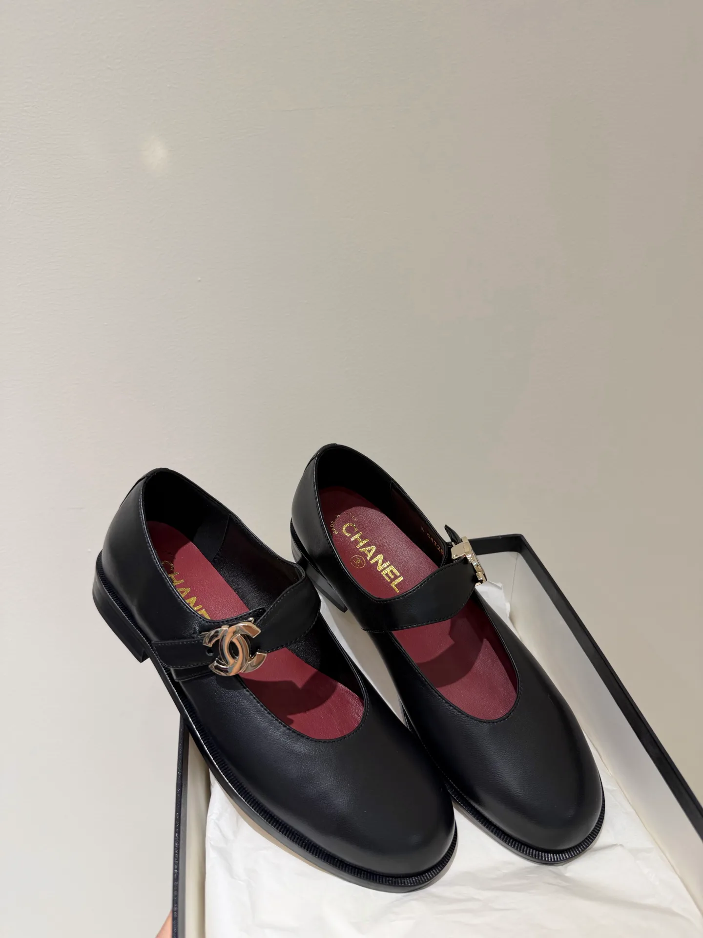 Туфли Женские Chanel 17368746