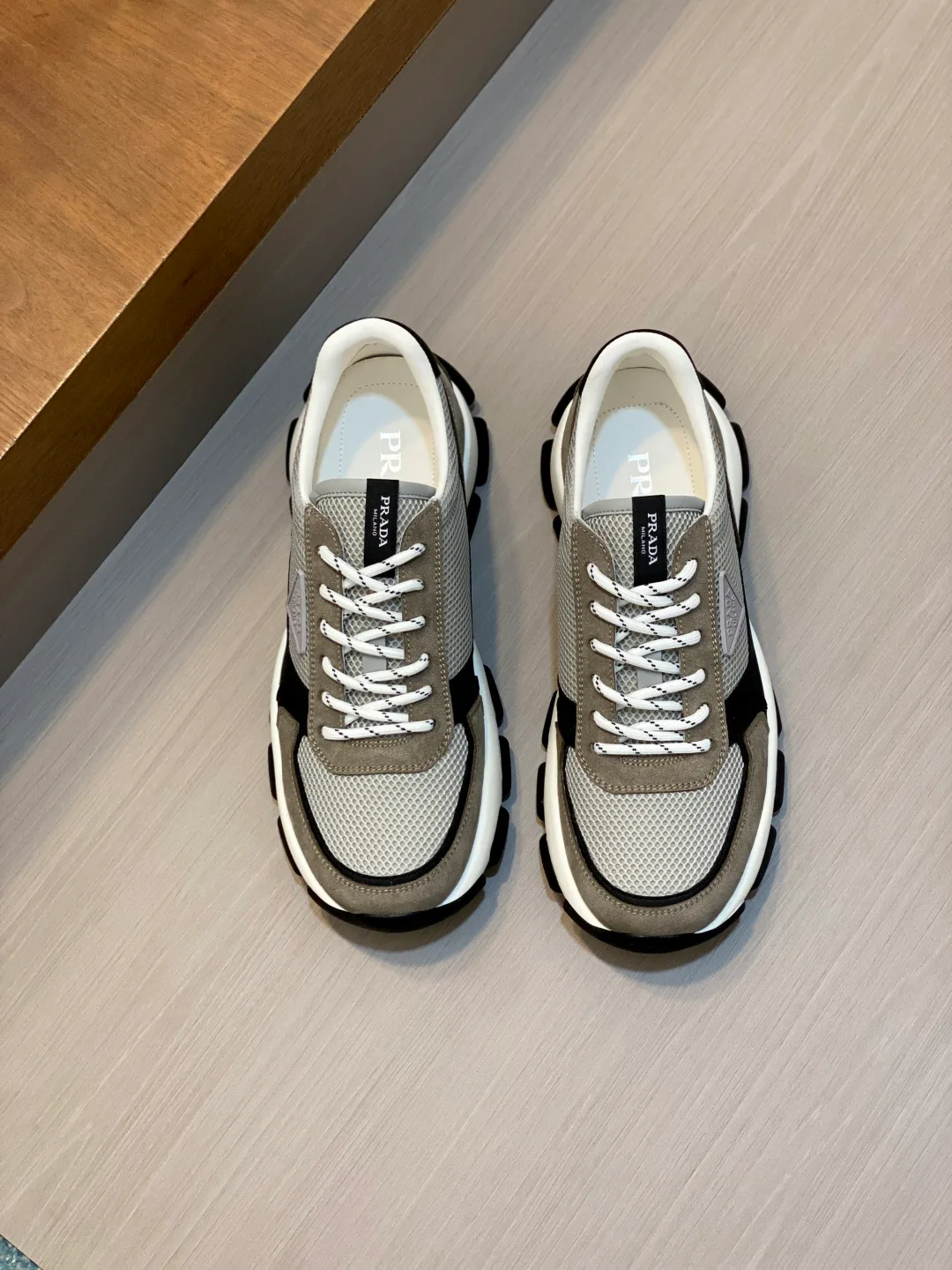 Кроссовки Мужские Prada 18055224
