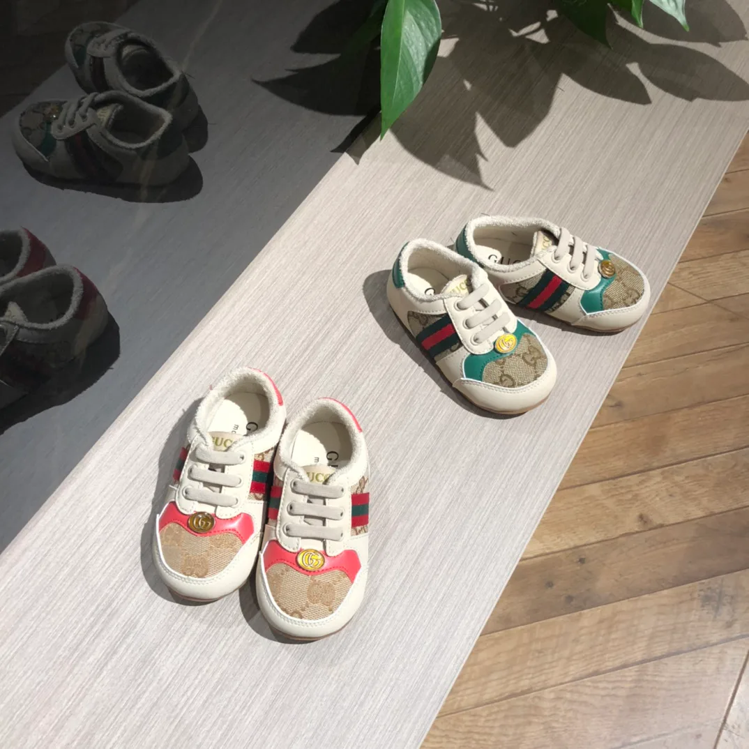 Кроссовки Женские Gucci 18696789
