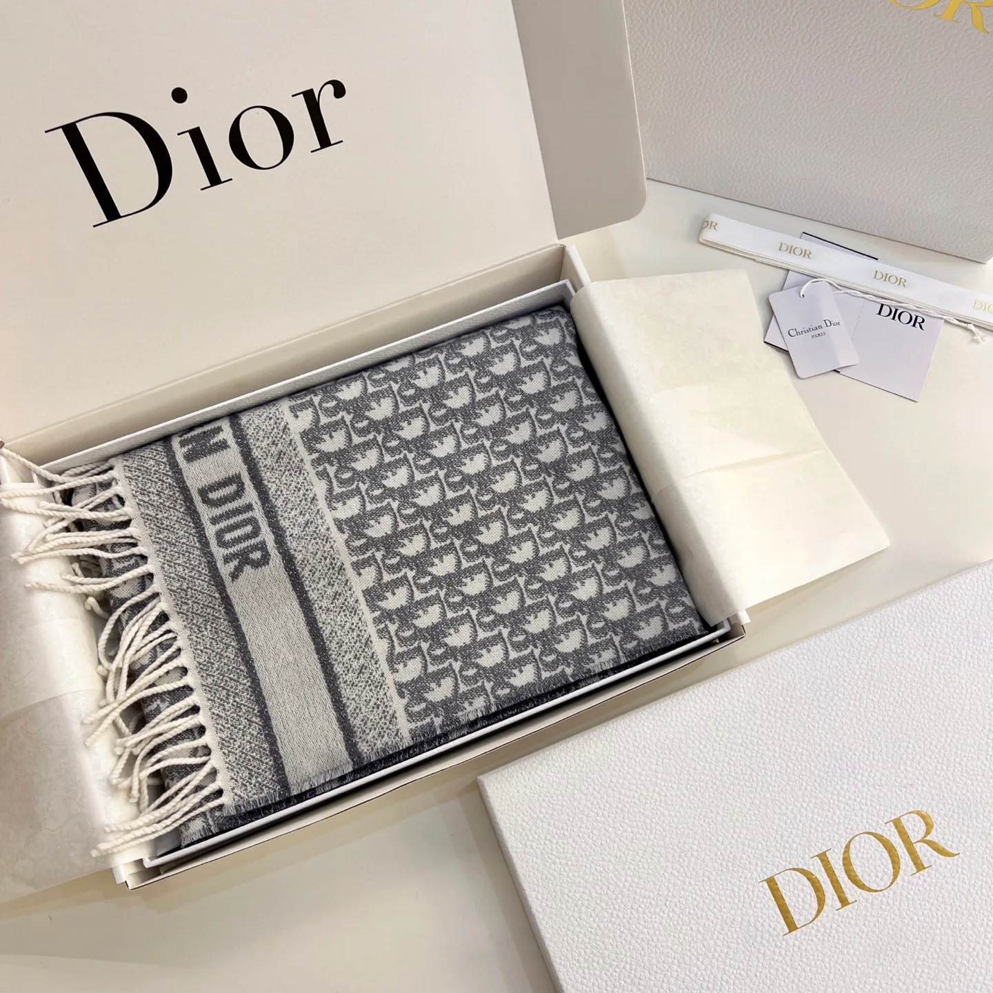 Шарфы Christian Dior 18473487
