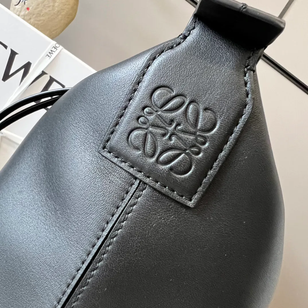 Классические Сумки Женские Loewe 13401767
