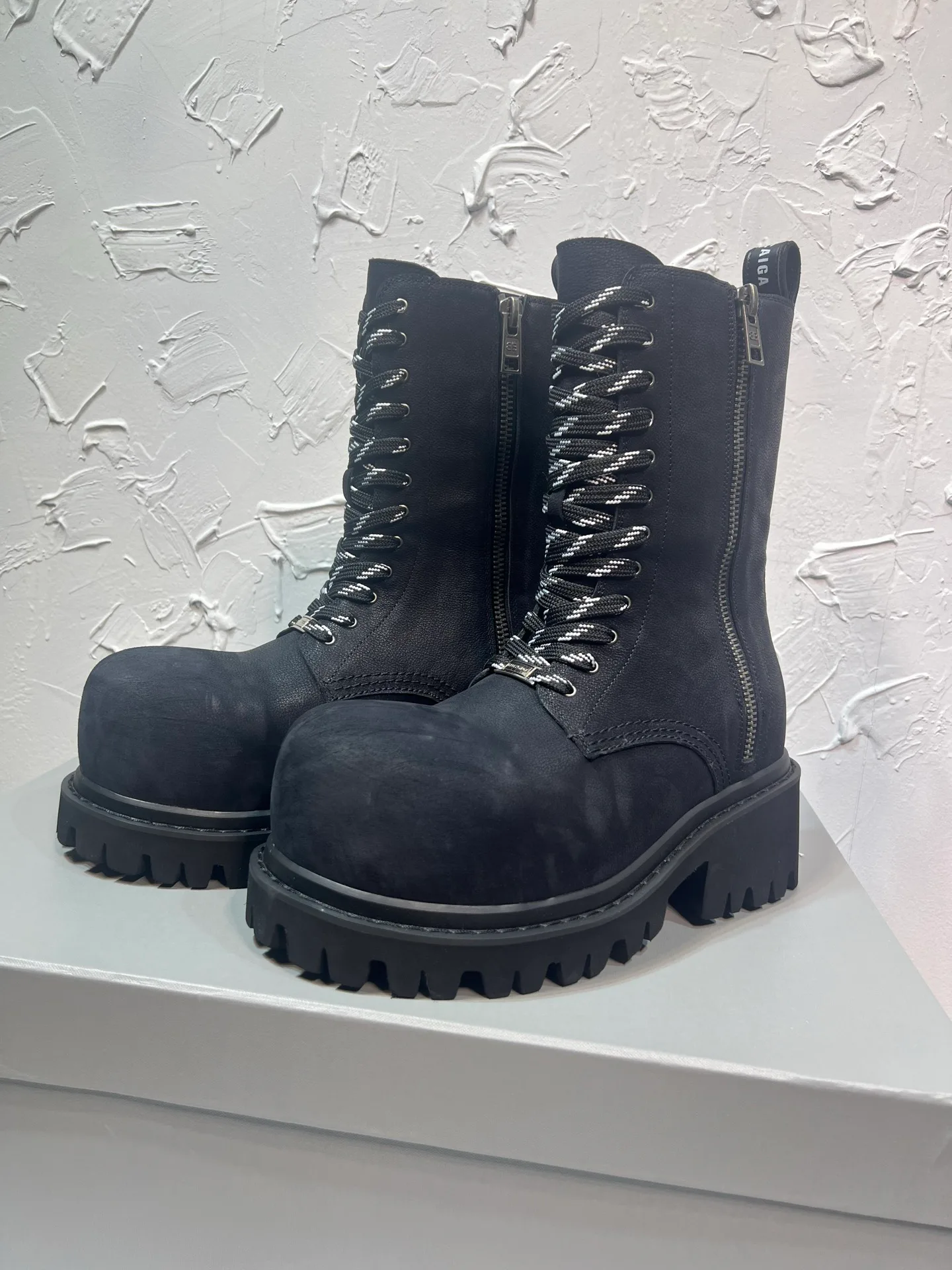 Ботинки Женские Balenciaga 18225224