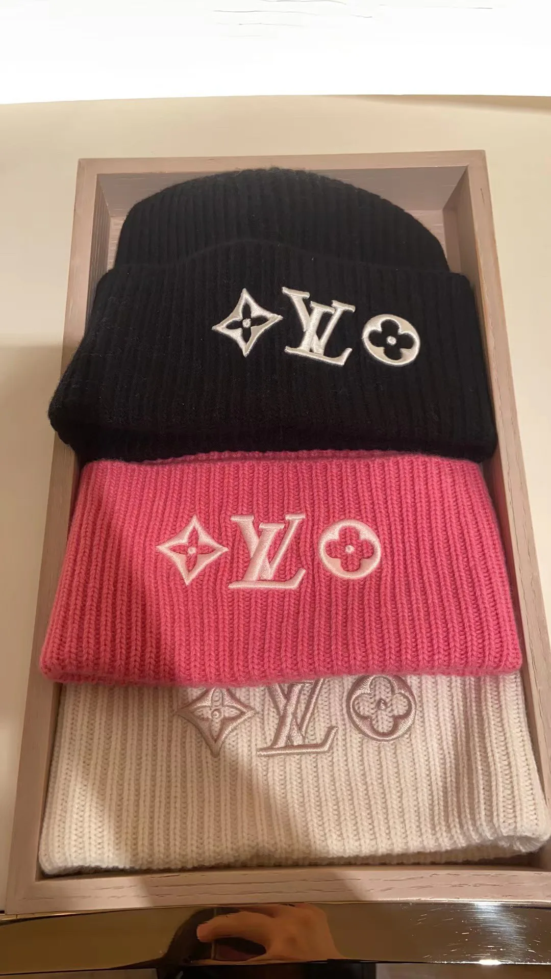 Головные Уборы Louis Vuitton 412774