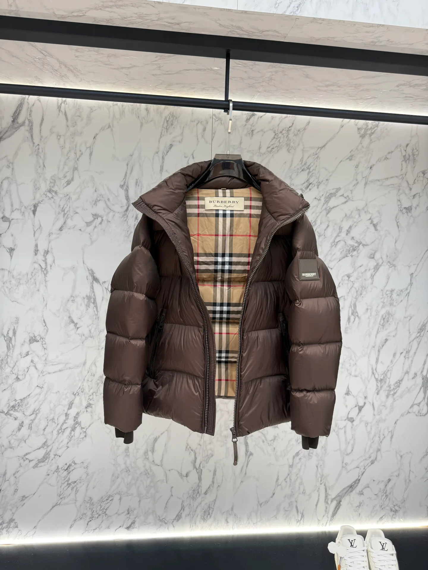 Куртки И Пуховики Женские Burberry 18537418