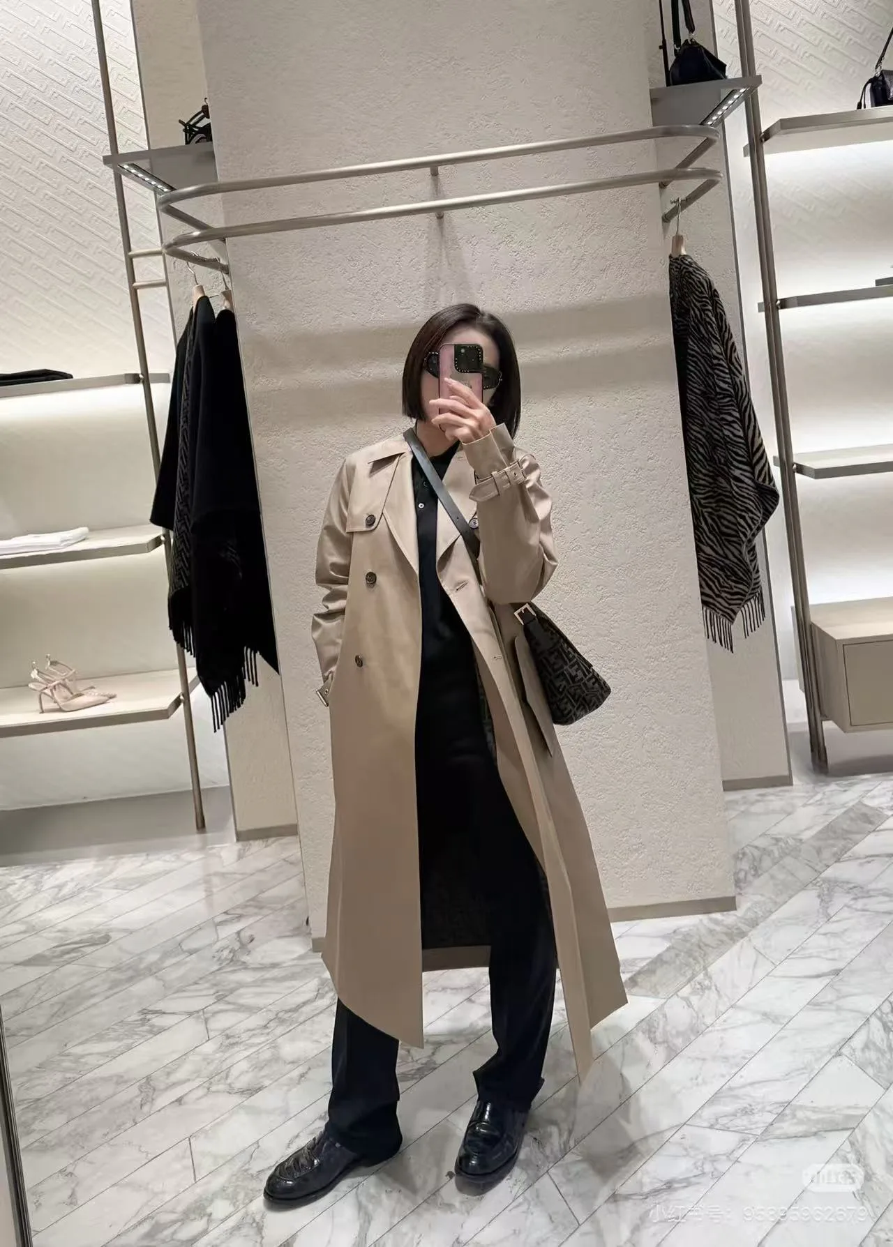 Тренчи Женские Fendi 19001034
