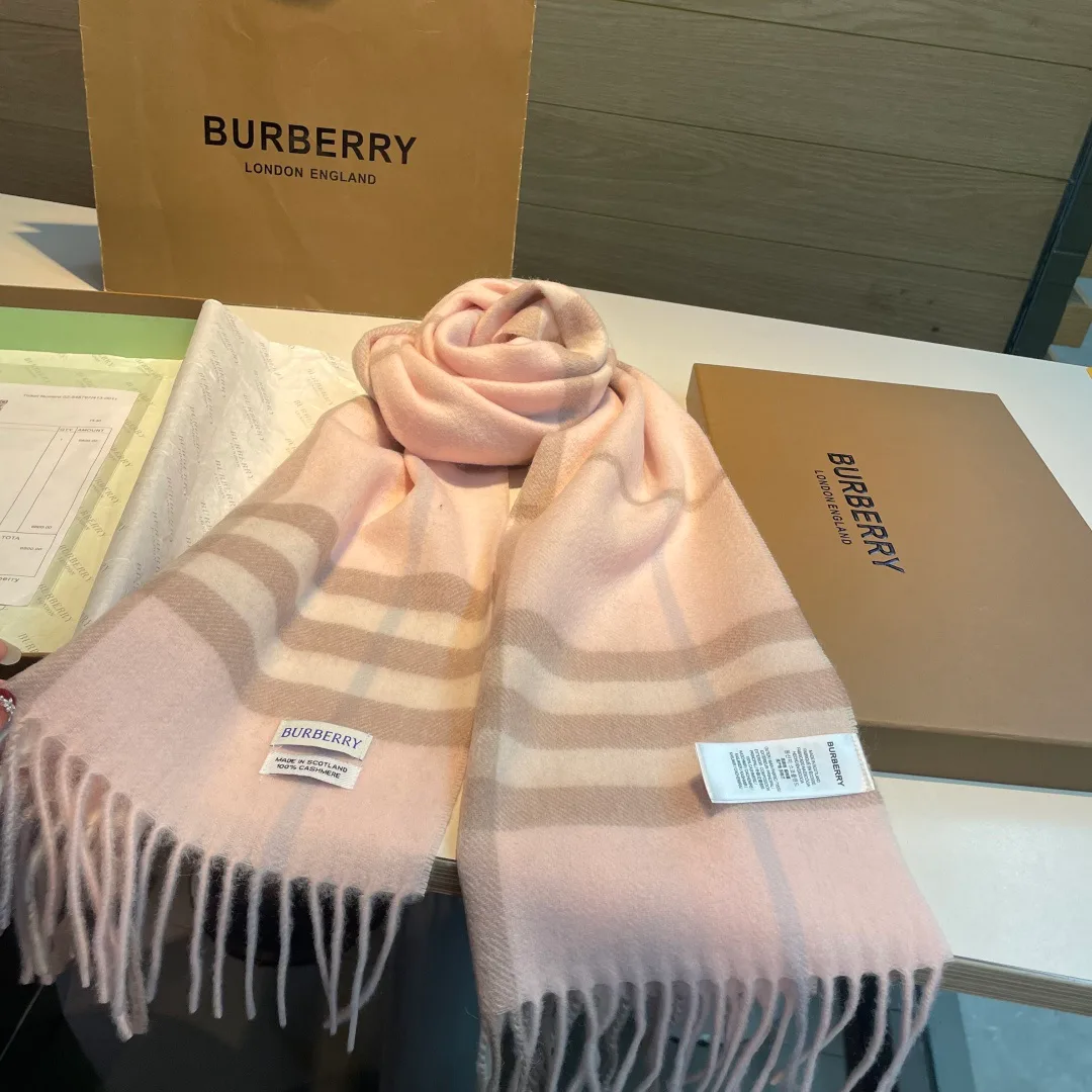 Шарфы Burberry 588176