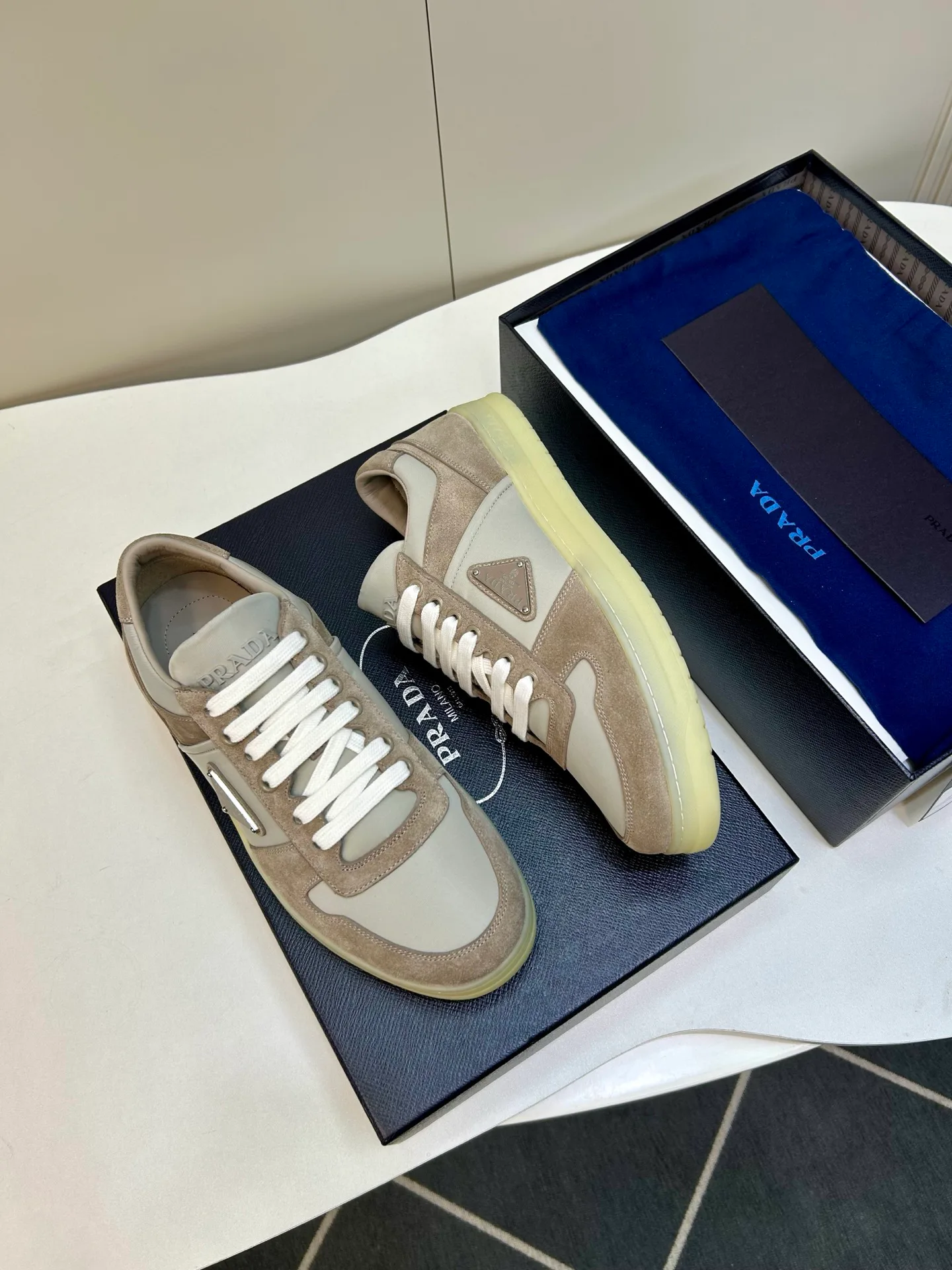 Кроссовки Мужские Prada 18267435