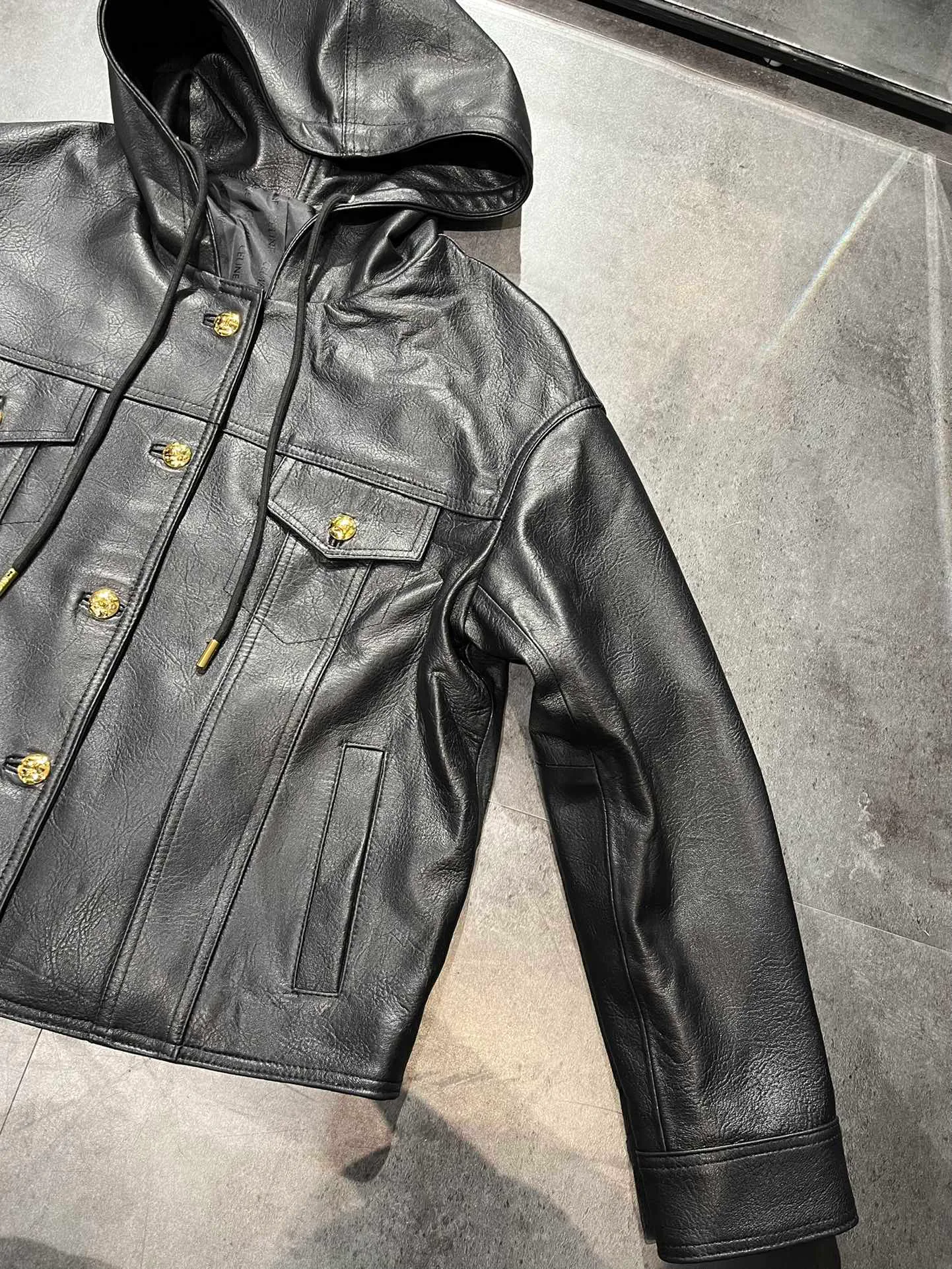 Кожаные Куртки И Дублёнки Мужские Celine 11182653