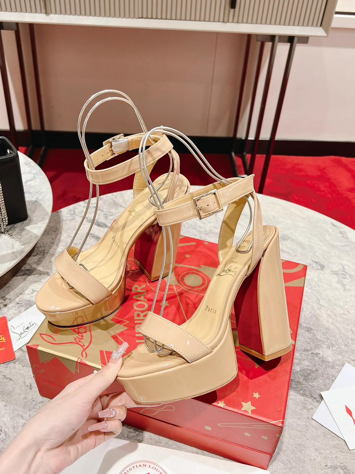Босоножки Женские Christian Louboutin 72940