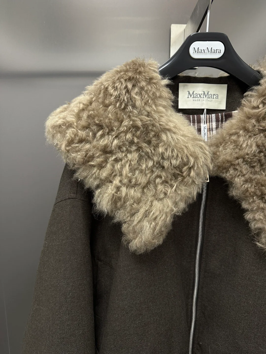 Куртки И Пуховики Женские Max Mara 18902700