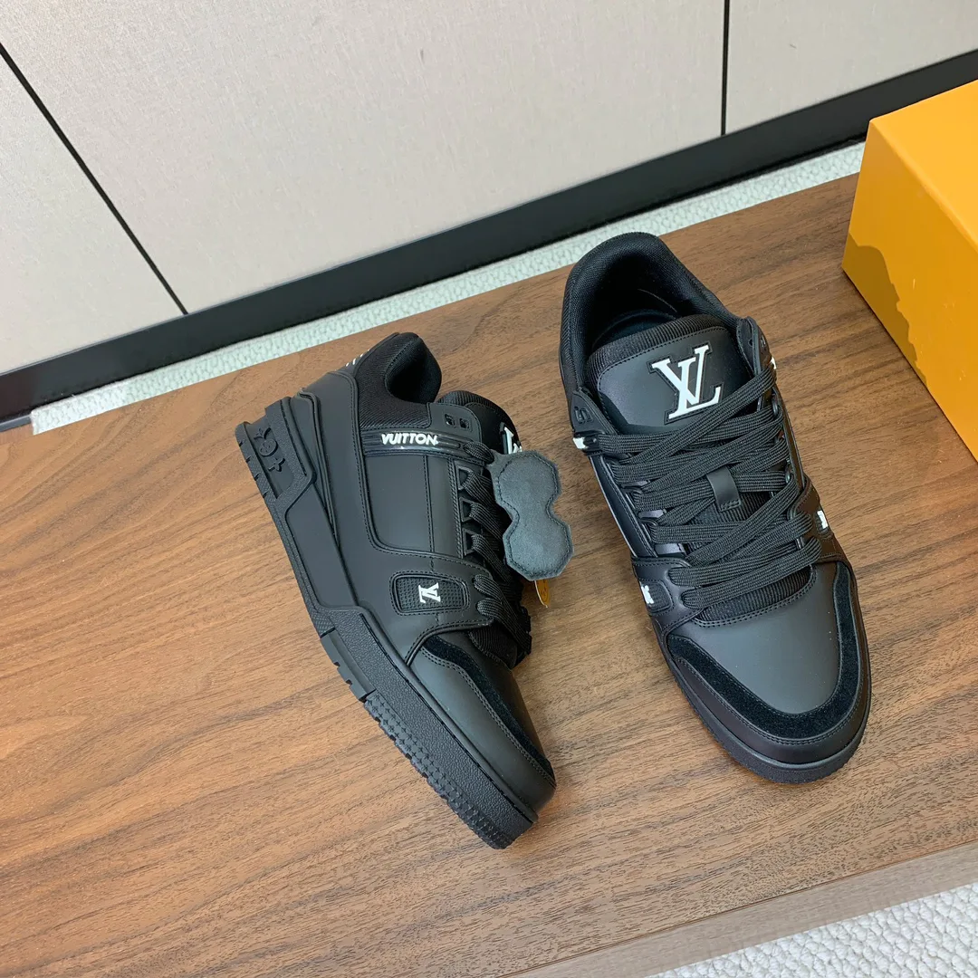 Кроссовки Женские Louis Vuitton 10236167