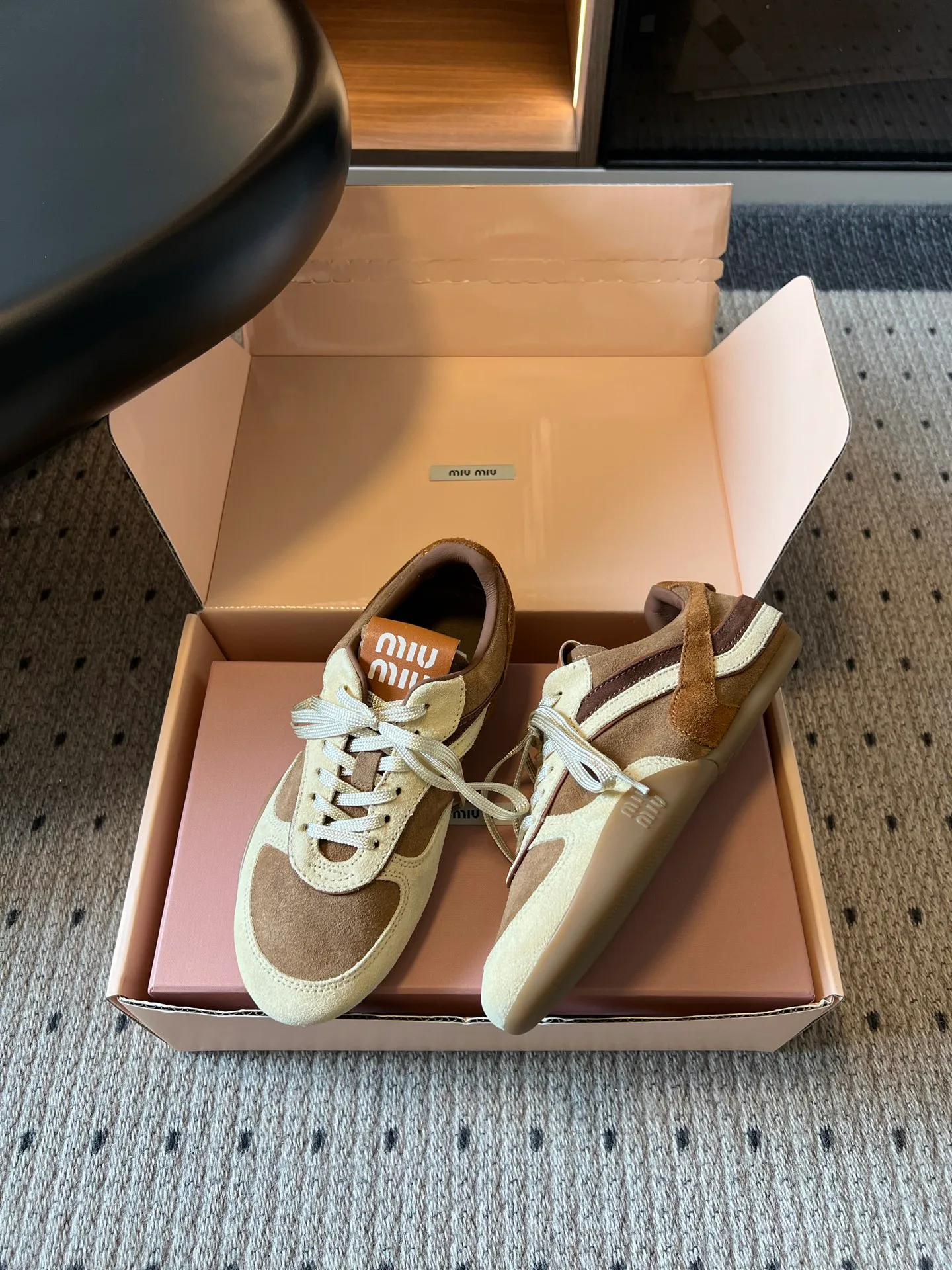 Кроссовки Женские Miu Miu 18066595