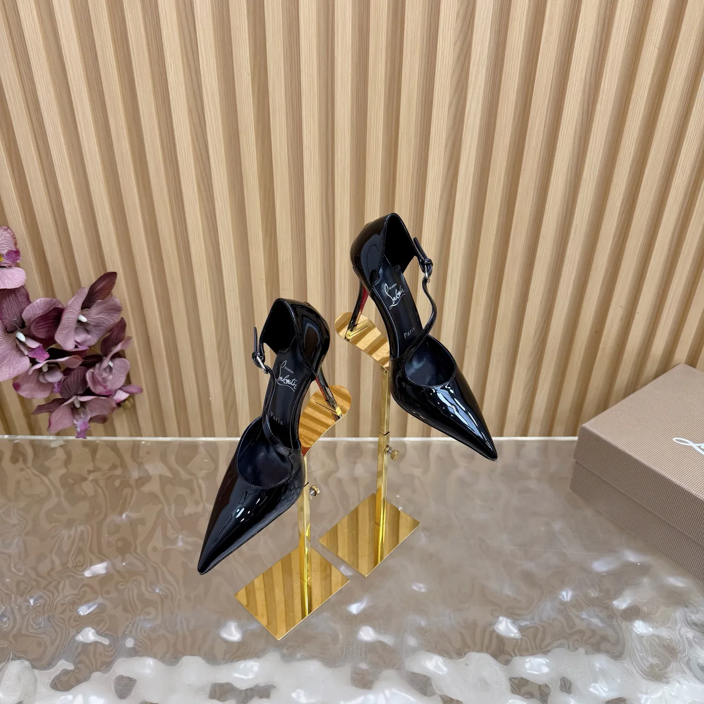 Туфли Женские Christian Louboutin 232627