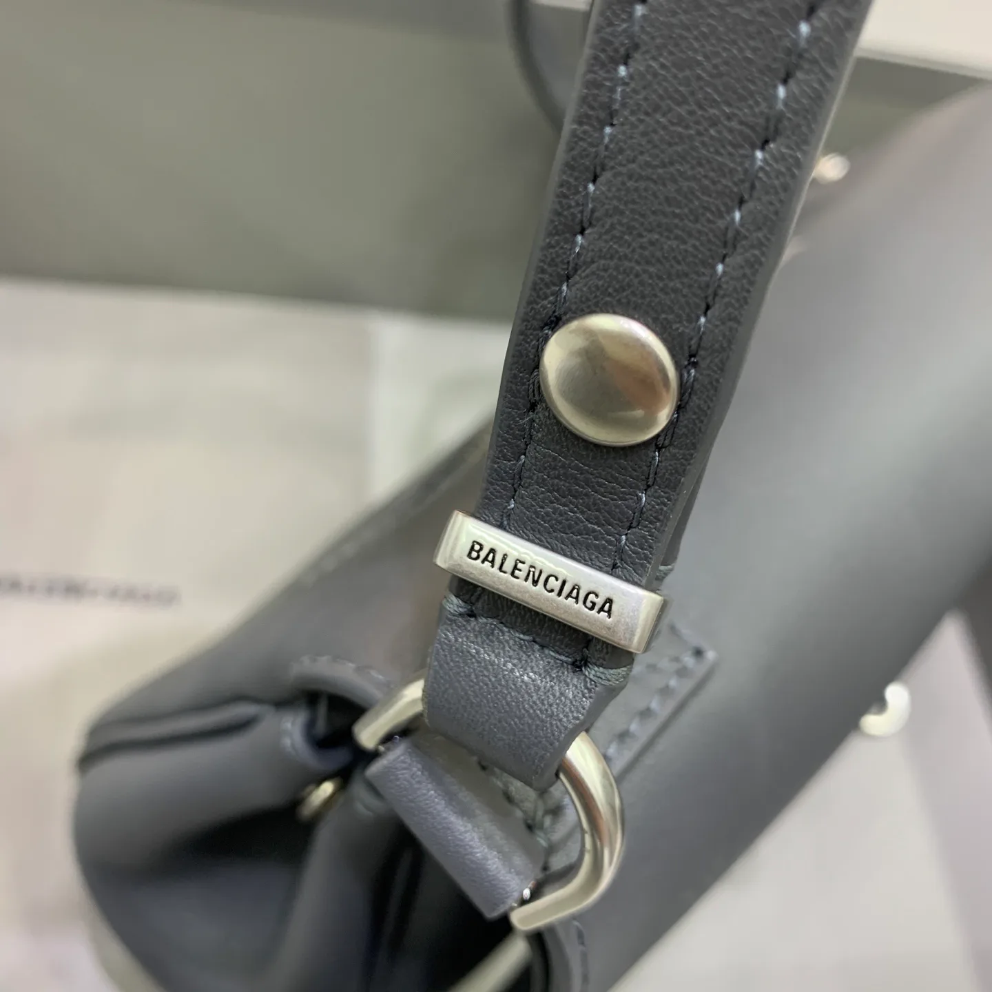 Классические Сумки Женские Balenciaga 11424291