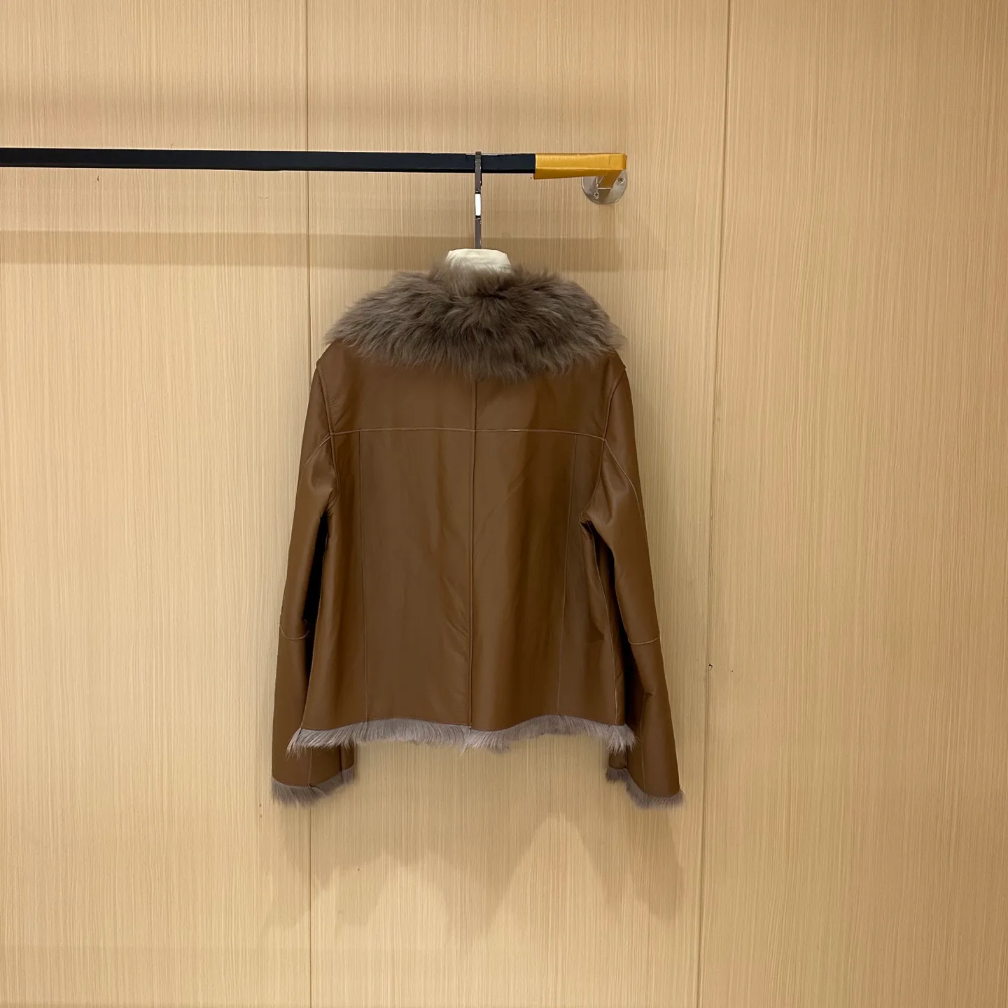 Кожаные Куртки И Дублёнки Женские Max Mara 612074