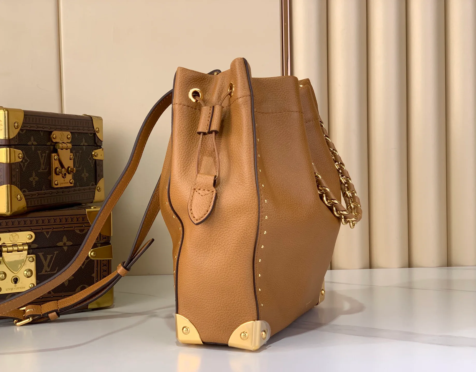 Классические Сумки Женские Louis Vuitton 13096122