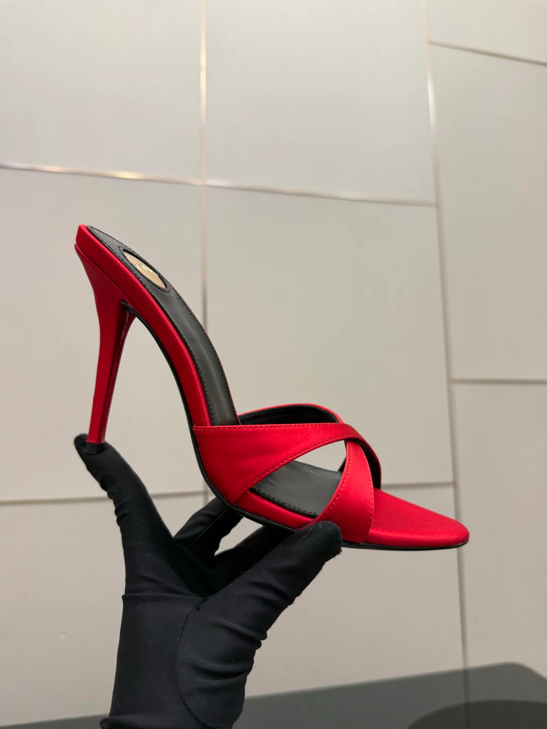 Босоножки Женские Saint Laurent 11409894