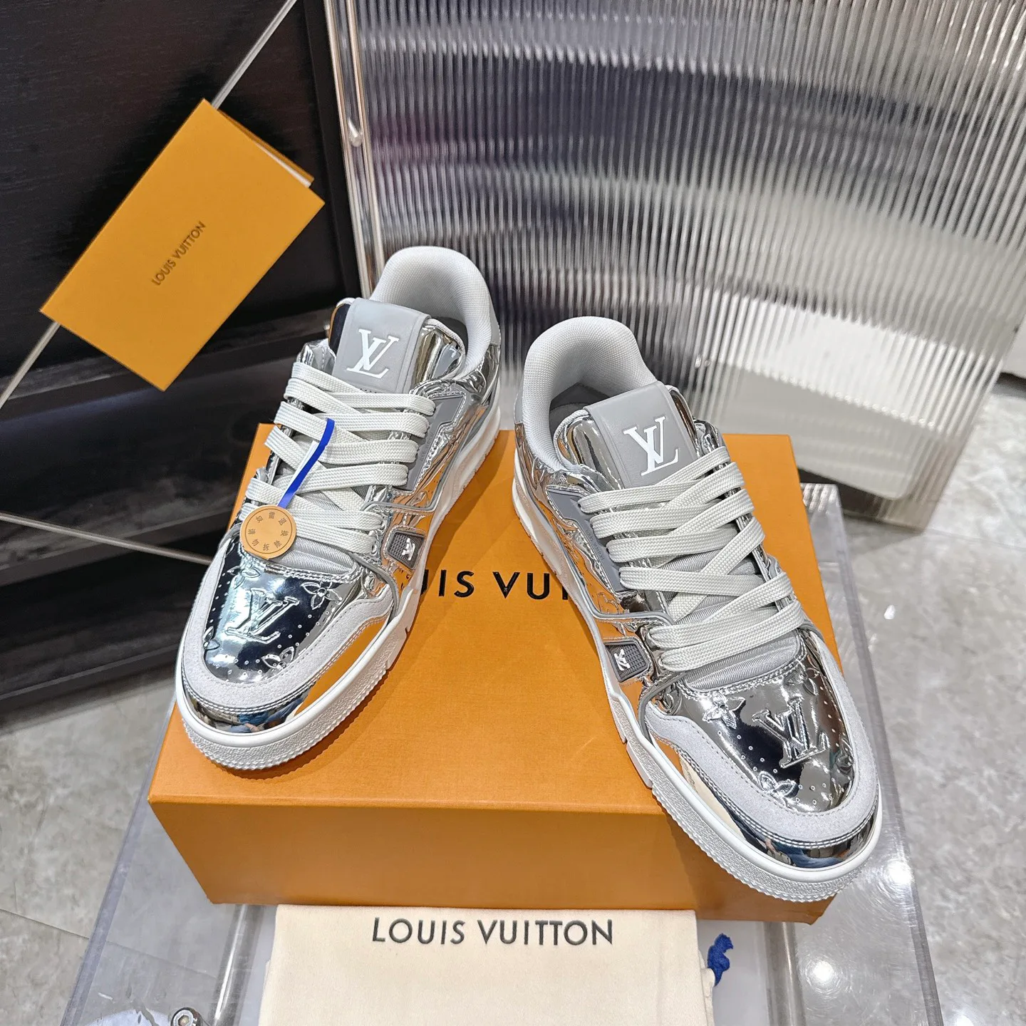 Кроссовки Женские Louis Vuitton 946975