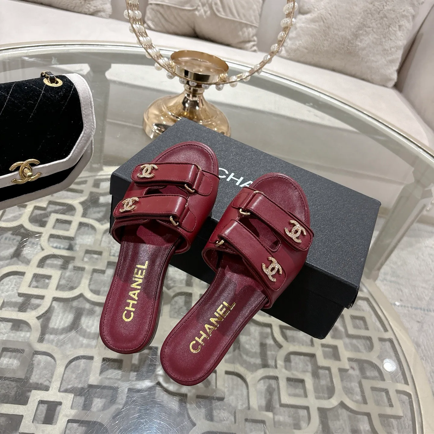 Шлепанцы Женские Chanel 10840548