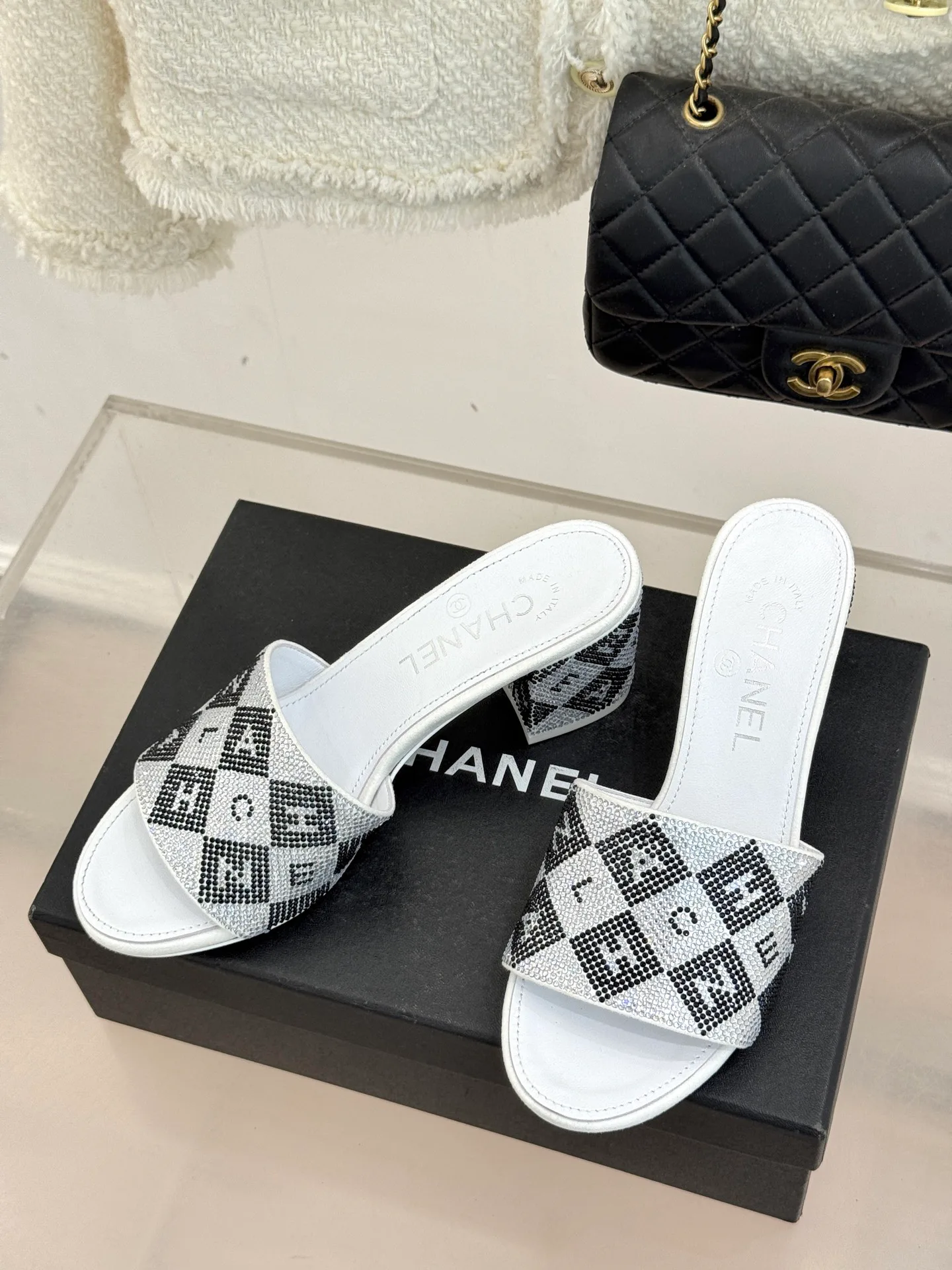 Шлепанцы Женские Chanel 9499391
