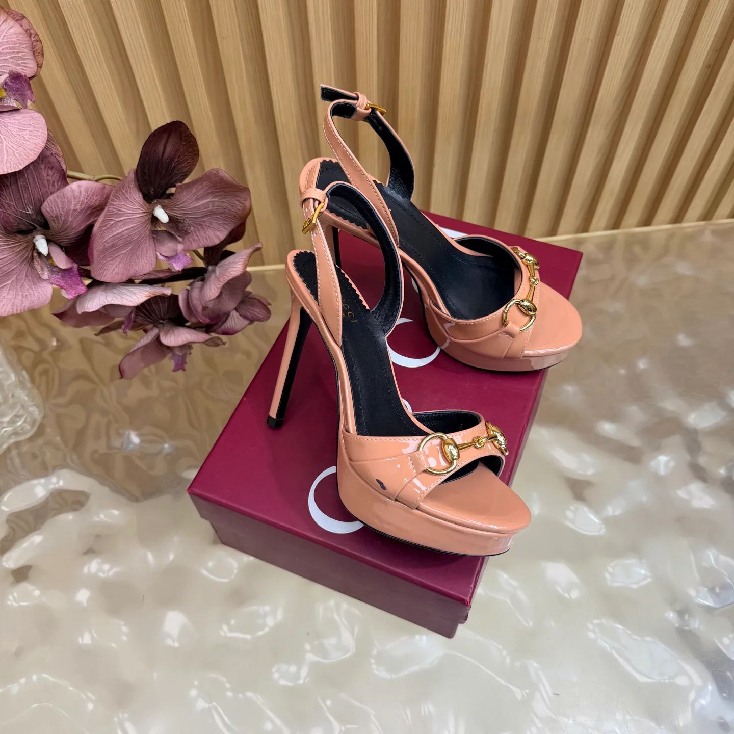 Босоножки Женские Gucci 17467491