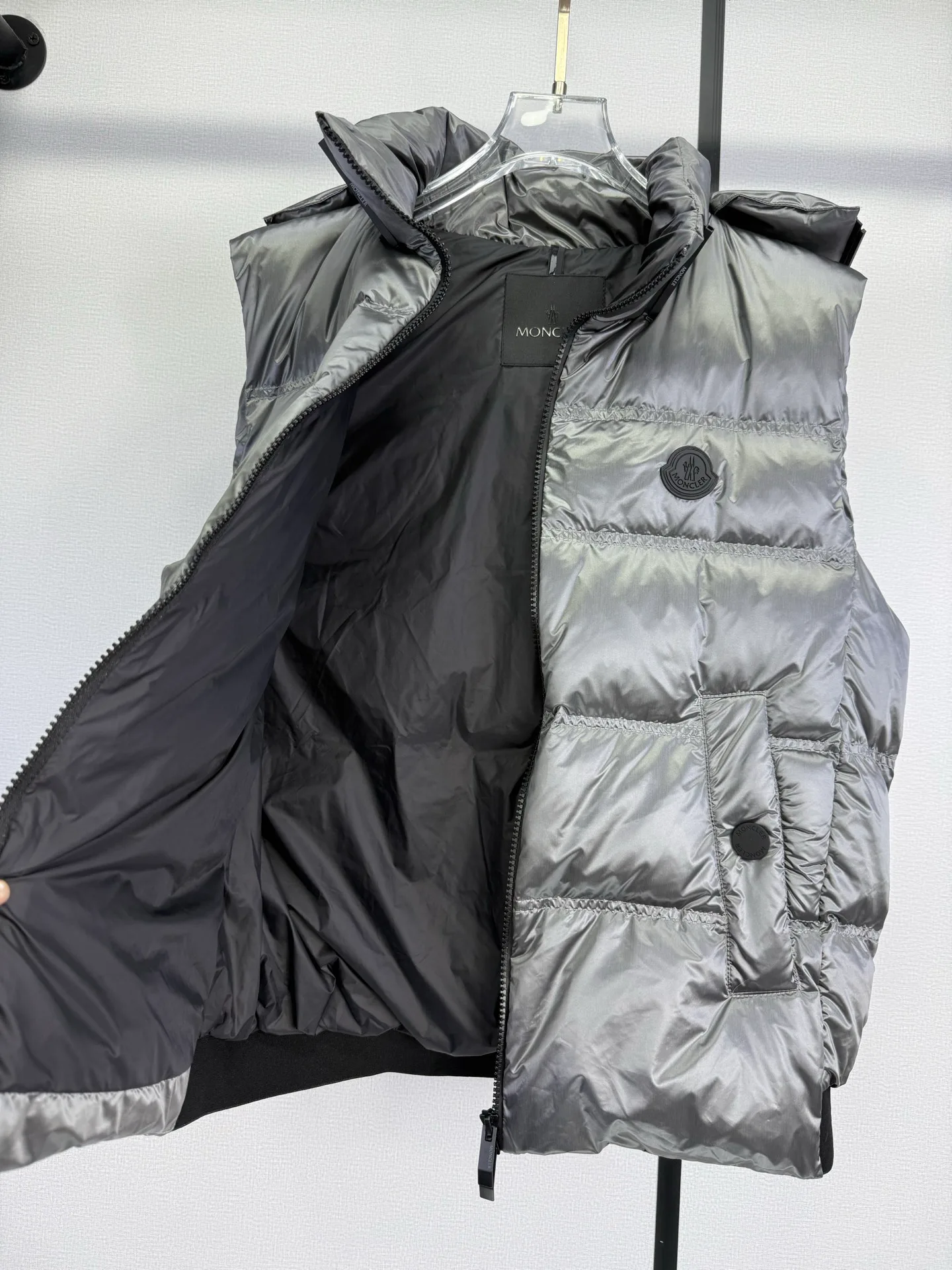 Жилеты Женские Moncler 18022253