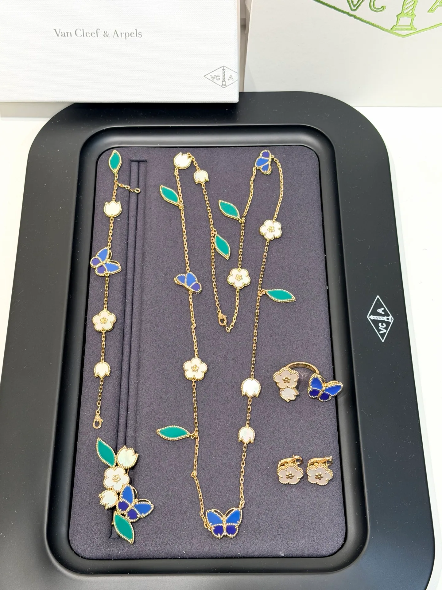 Бижутерия Van Cleef & Arpels 17858100