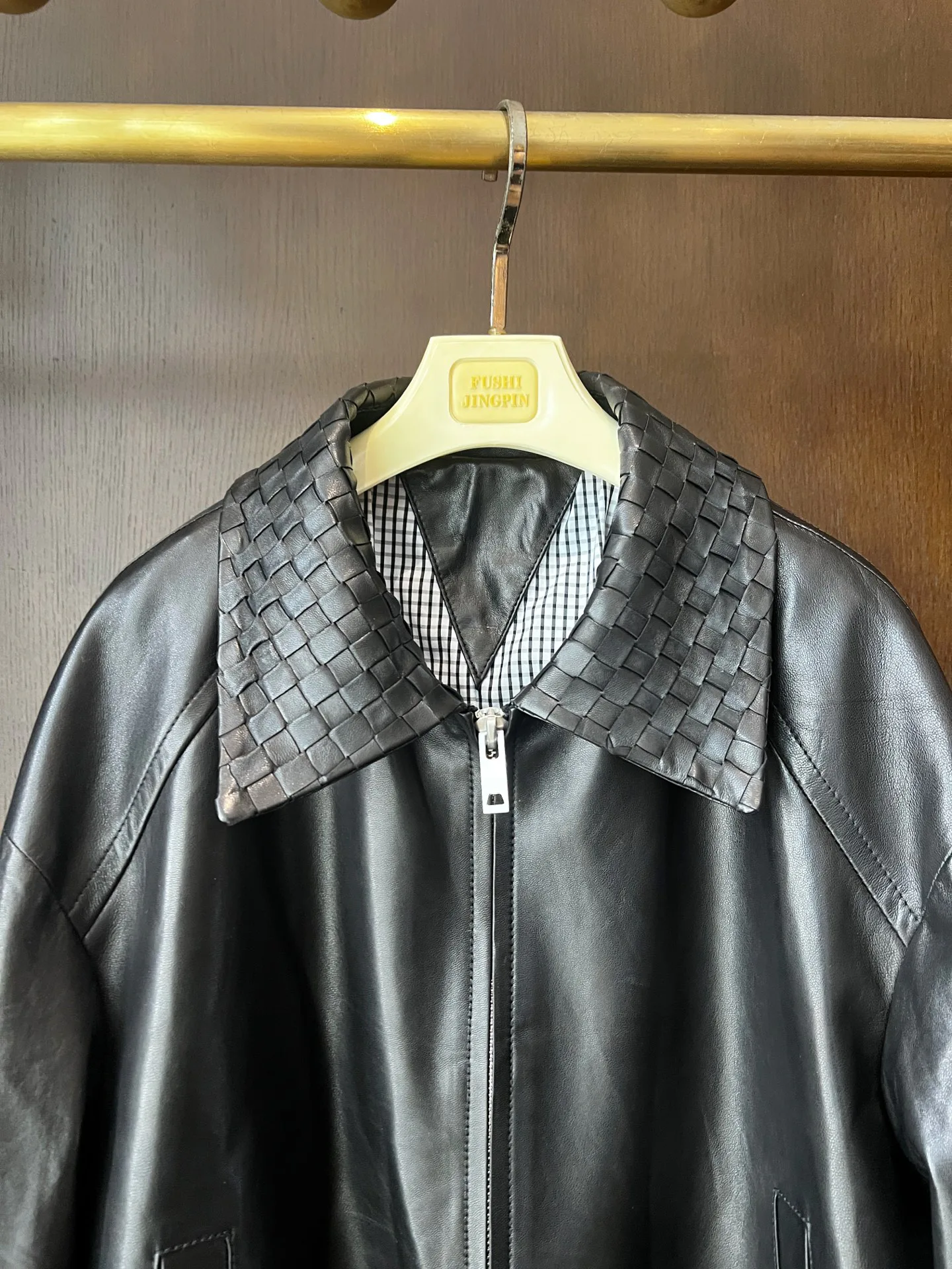 Кожаные Куртки И Дублёнки Женские Bottega Veneta 9101651