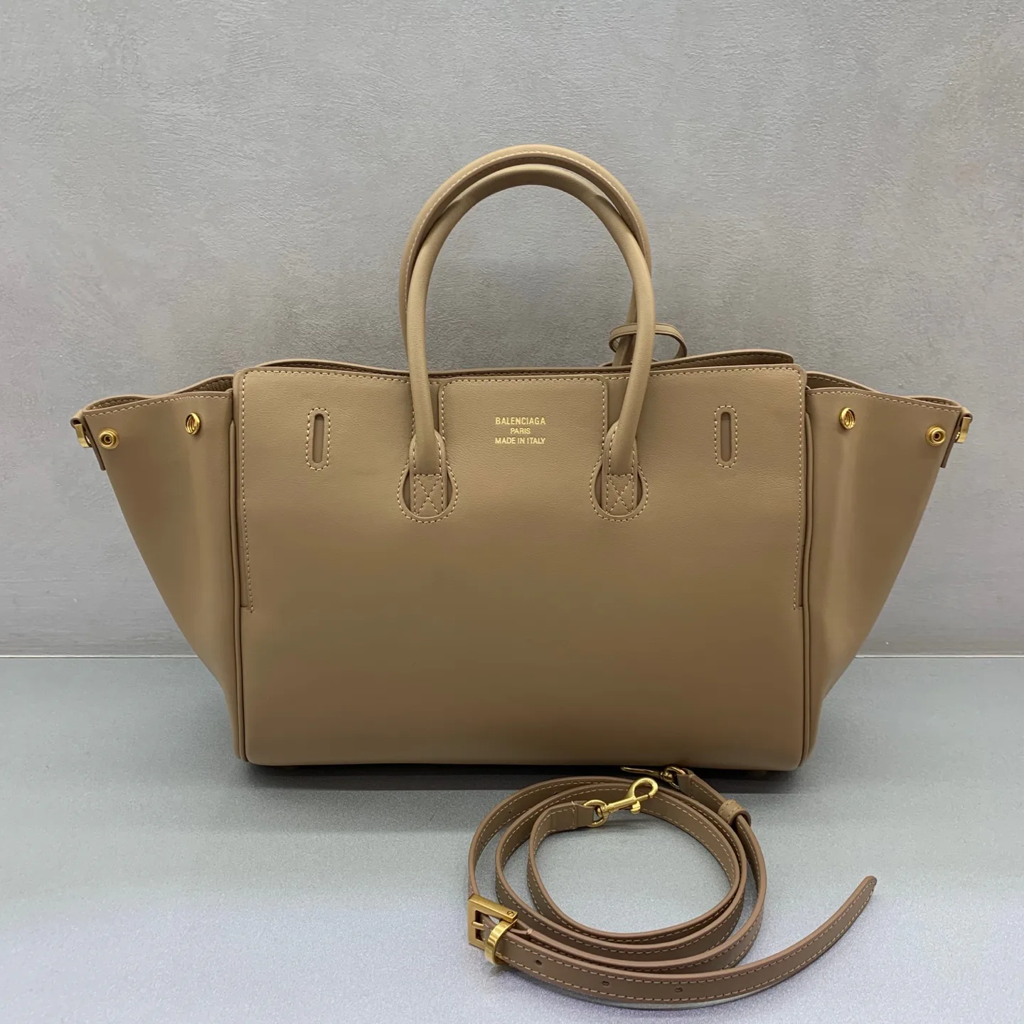 Классические Сумки Женские Balenciaga 11864245