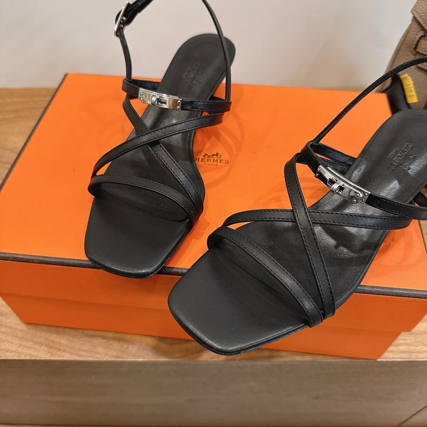 Босоножки Женские Hermes 12622539