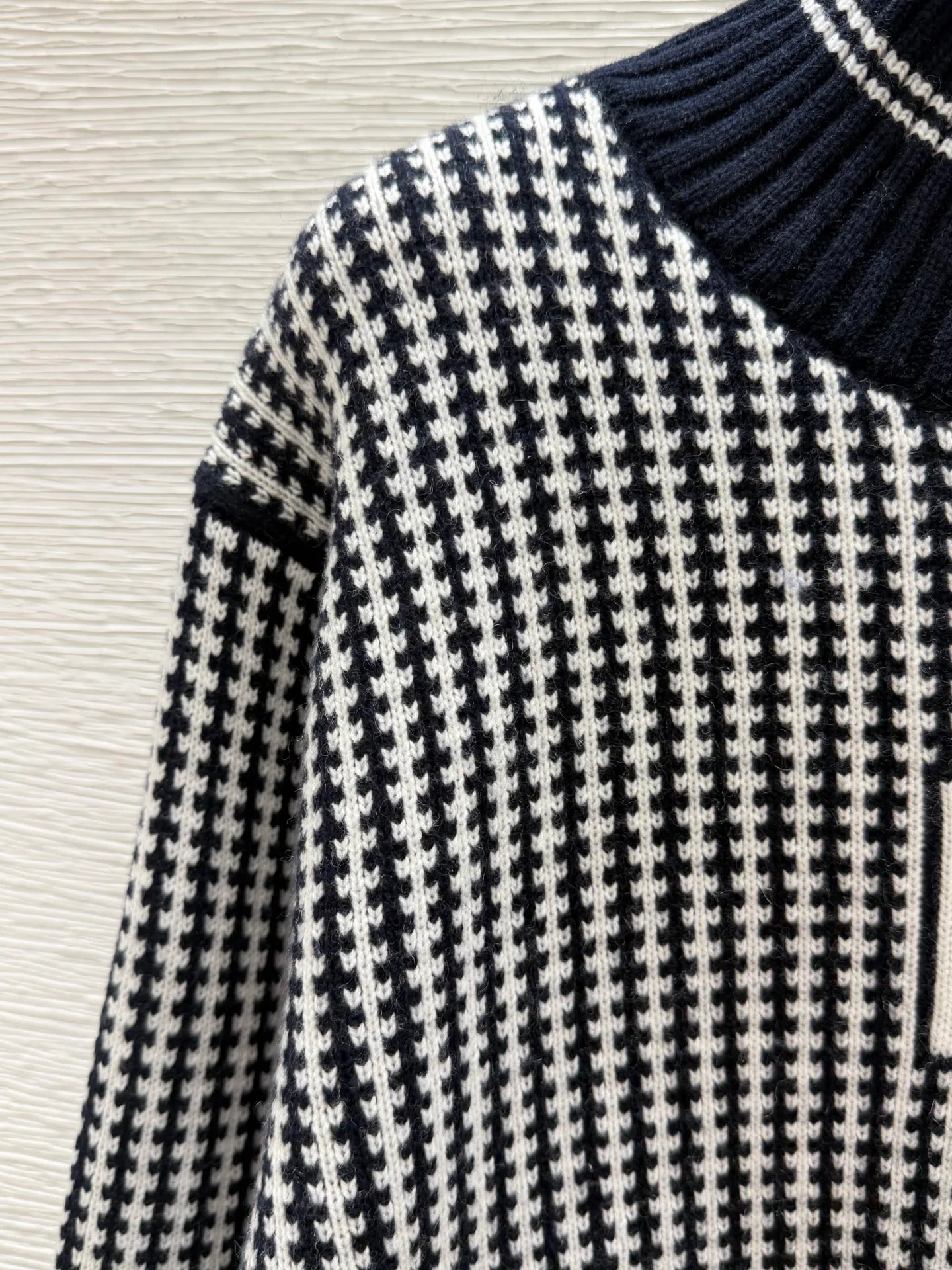 Джемперы И Свитеры Женские Chanel 19497160
