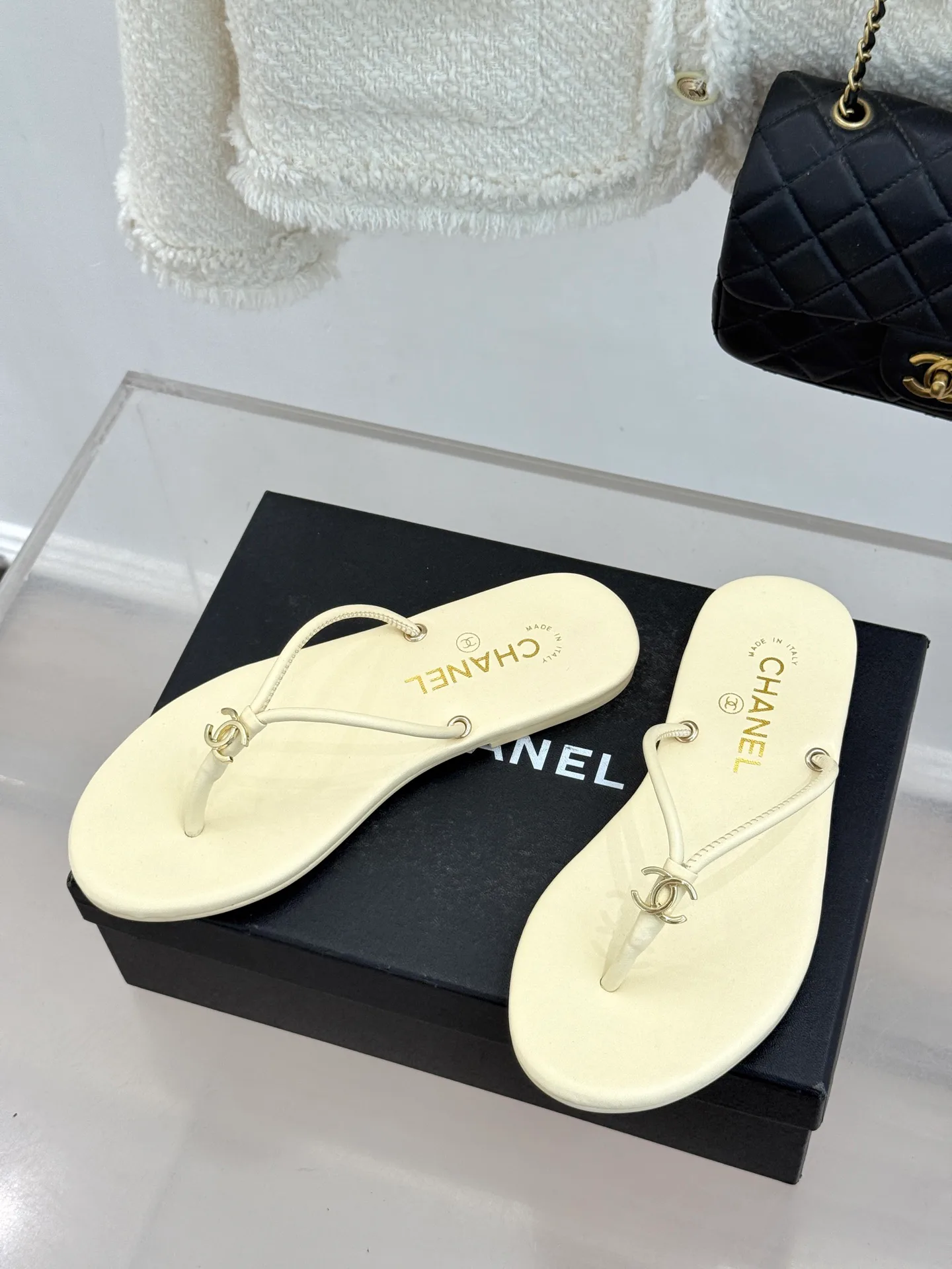 Шлепанцы Женские Chanel 11646719