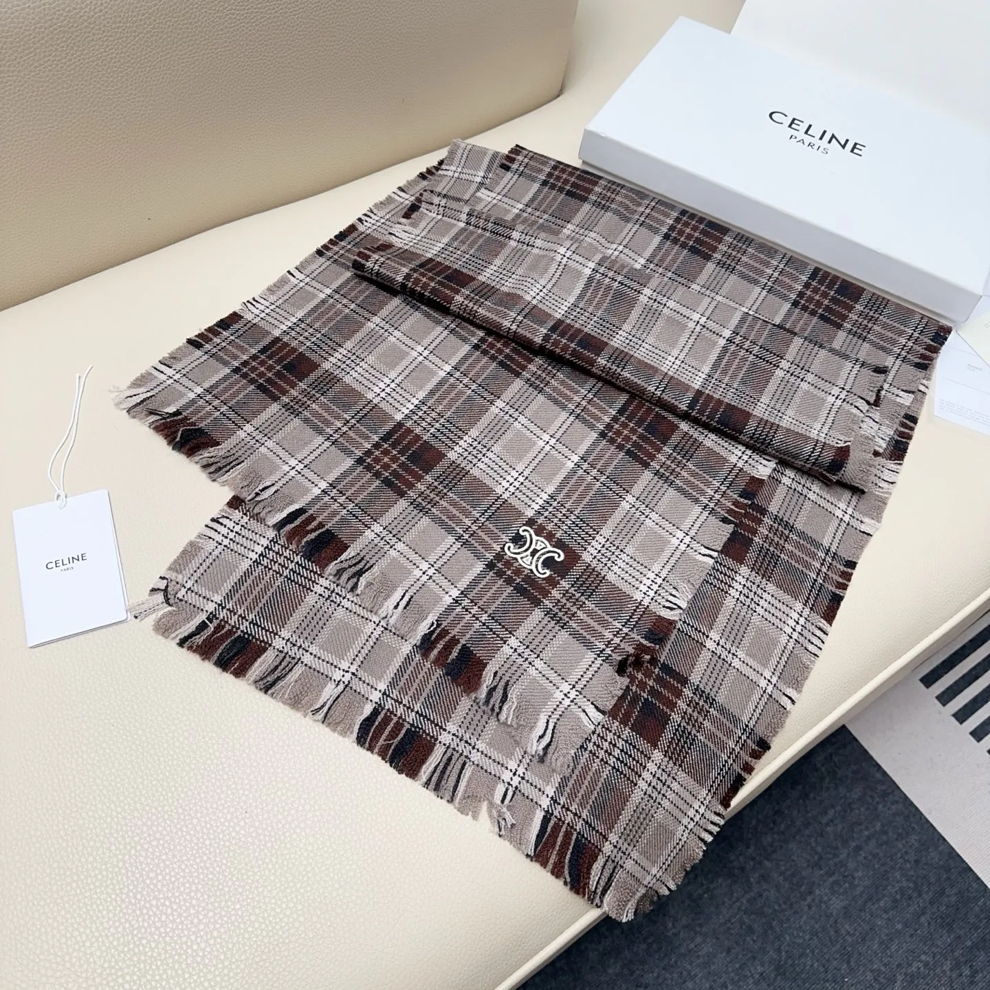 Шарфы Celine 18627346