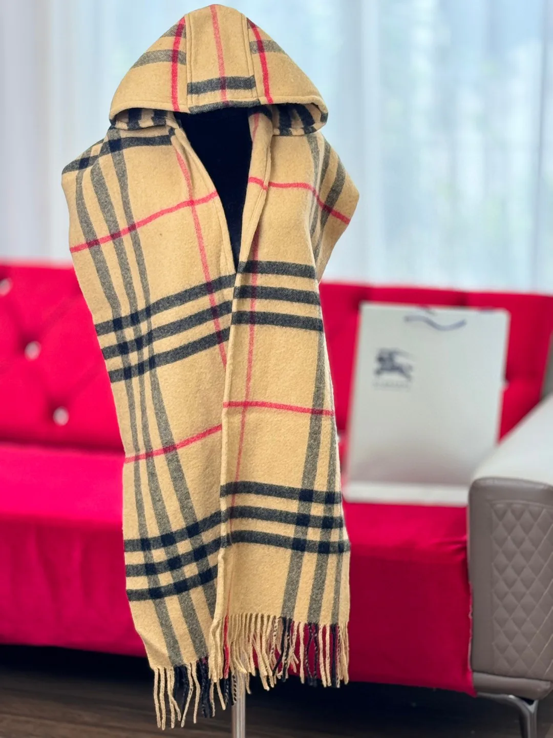 Шарфы Burberry 18287614