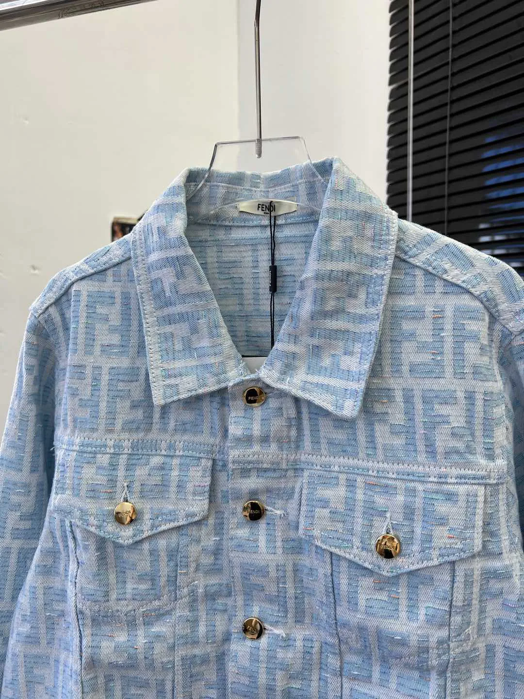 Куртки И Пуховики Женские Fendi 517193