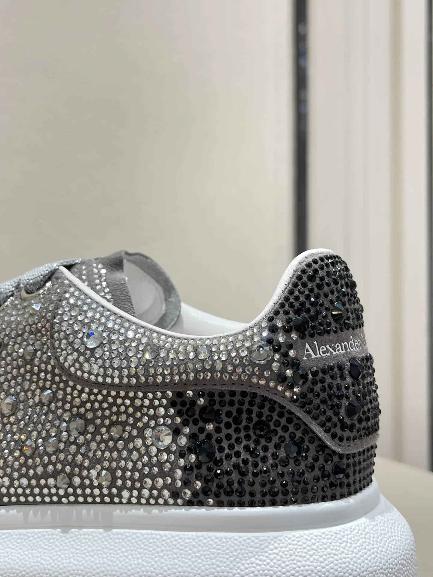 Кроссовки Женские Alexander Mcqueen 3446192