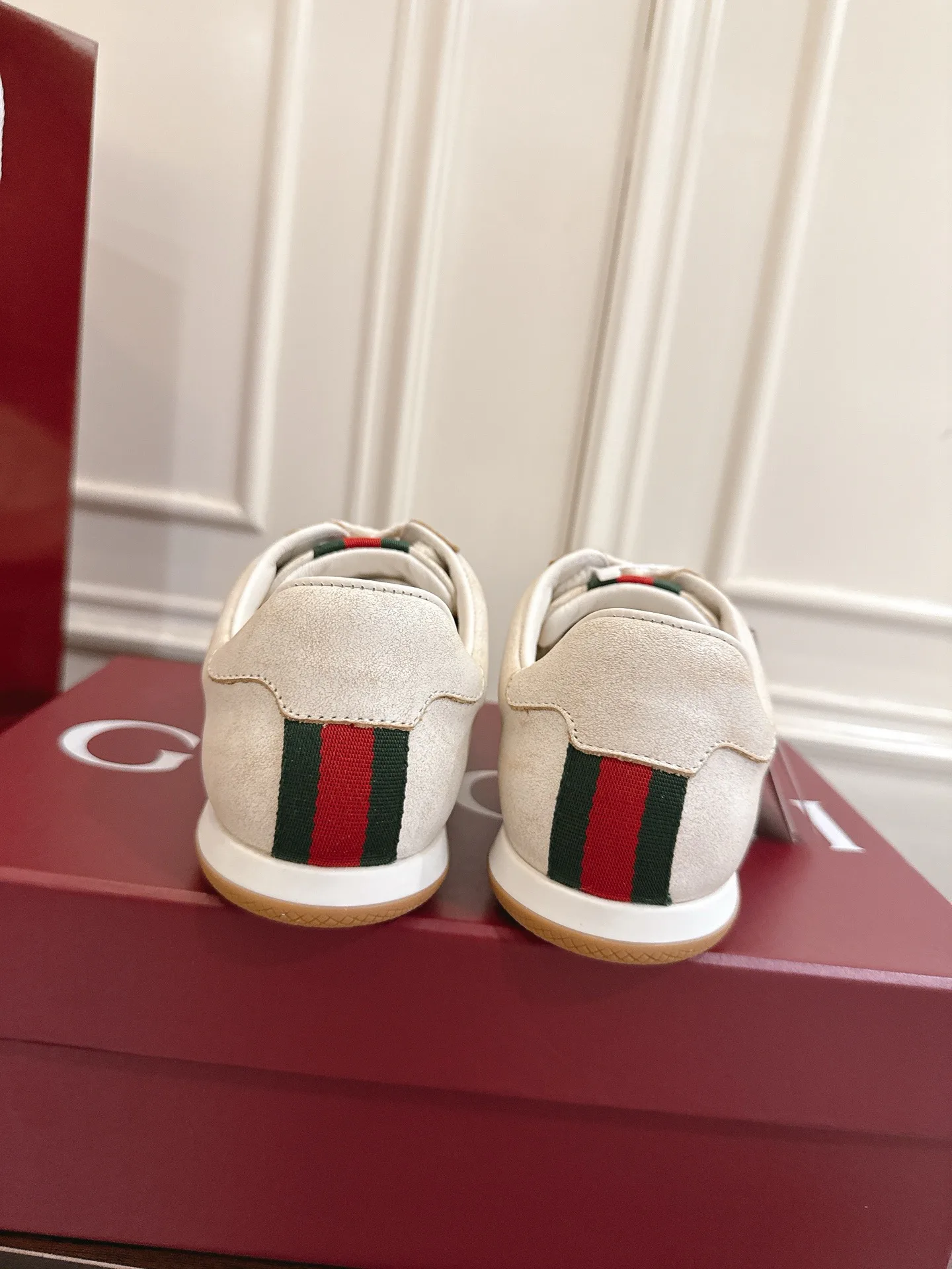 Кроссовки Женские Gucci 3922470