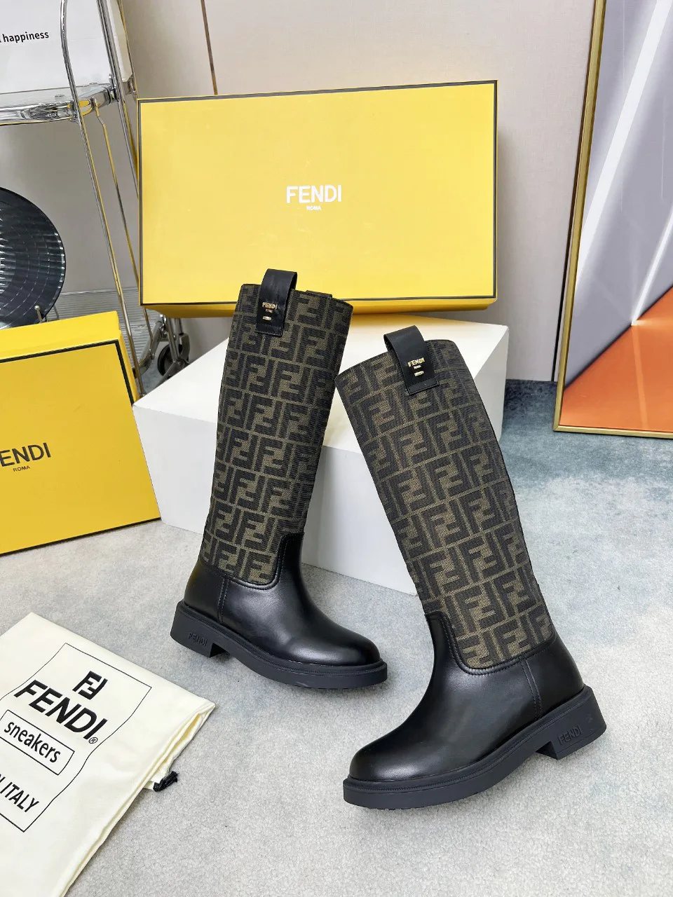 Сапоги Женские Fendi 18104312