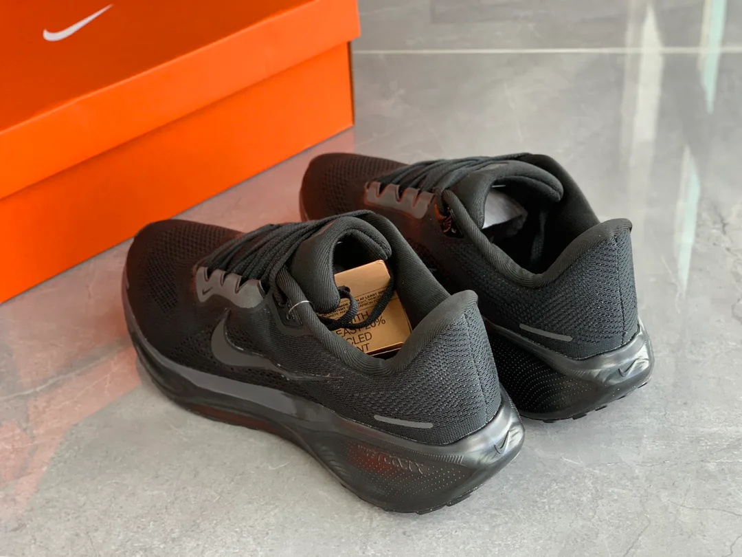 Кроссовки Женские Nike