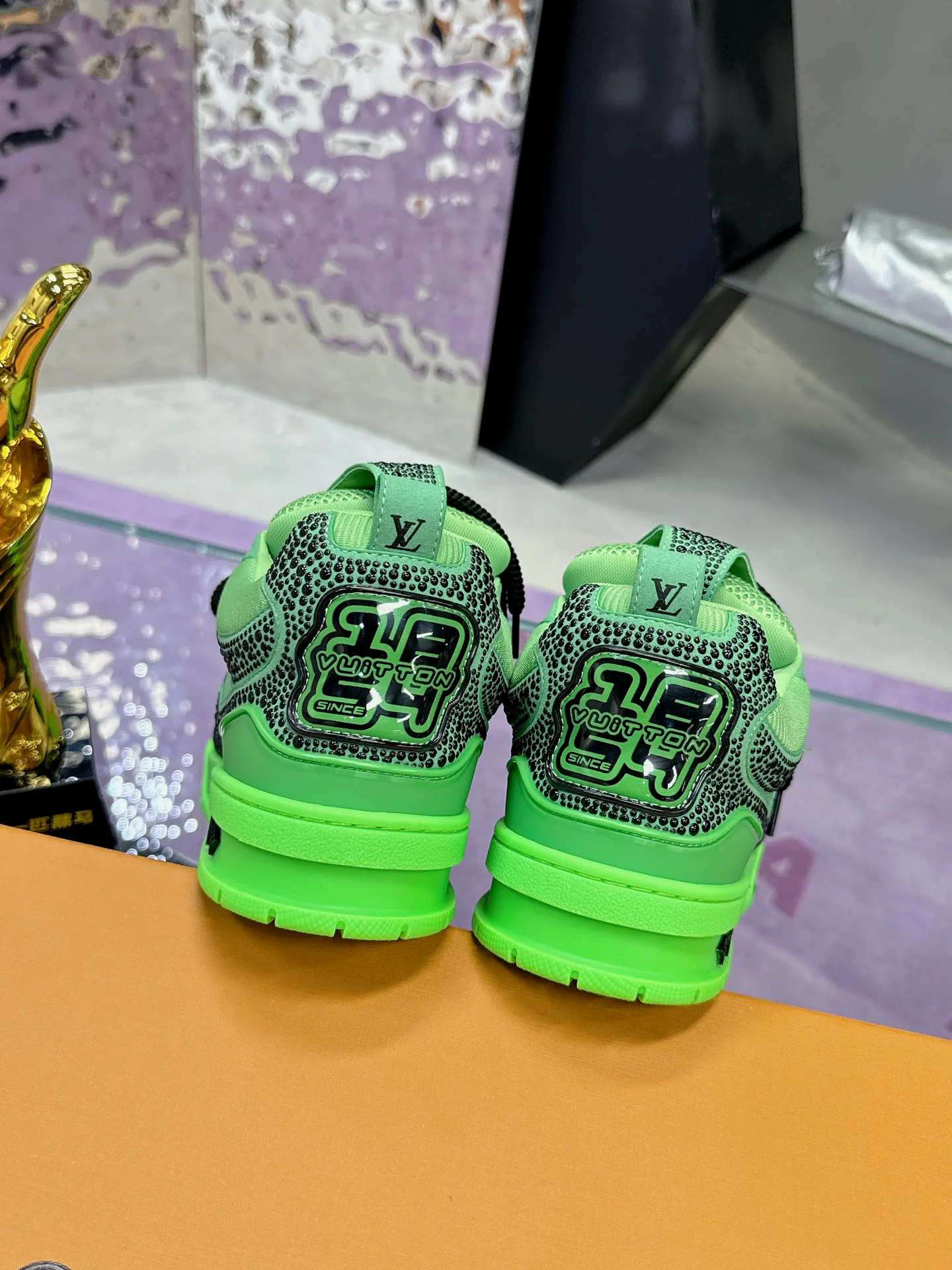 Кроссовки Мужские Louis Vuitton 30208