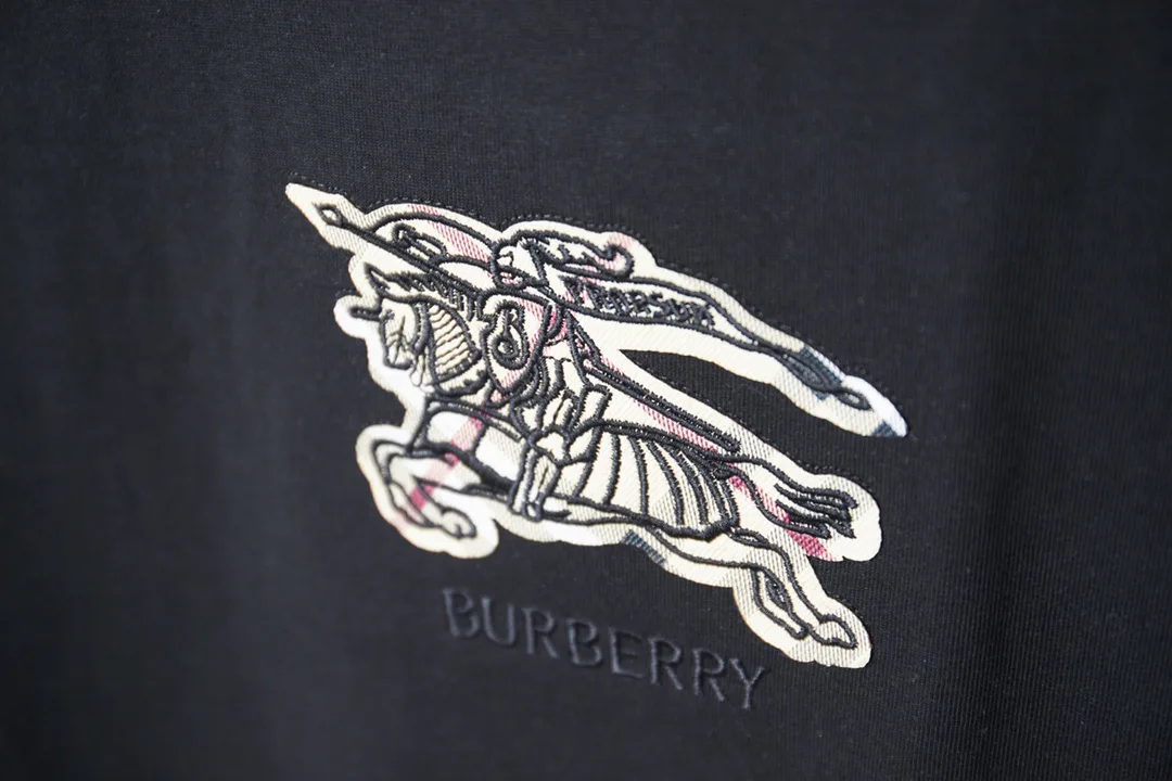 Футболки Женские Burberry 10937932