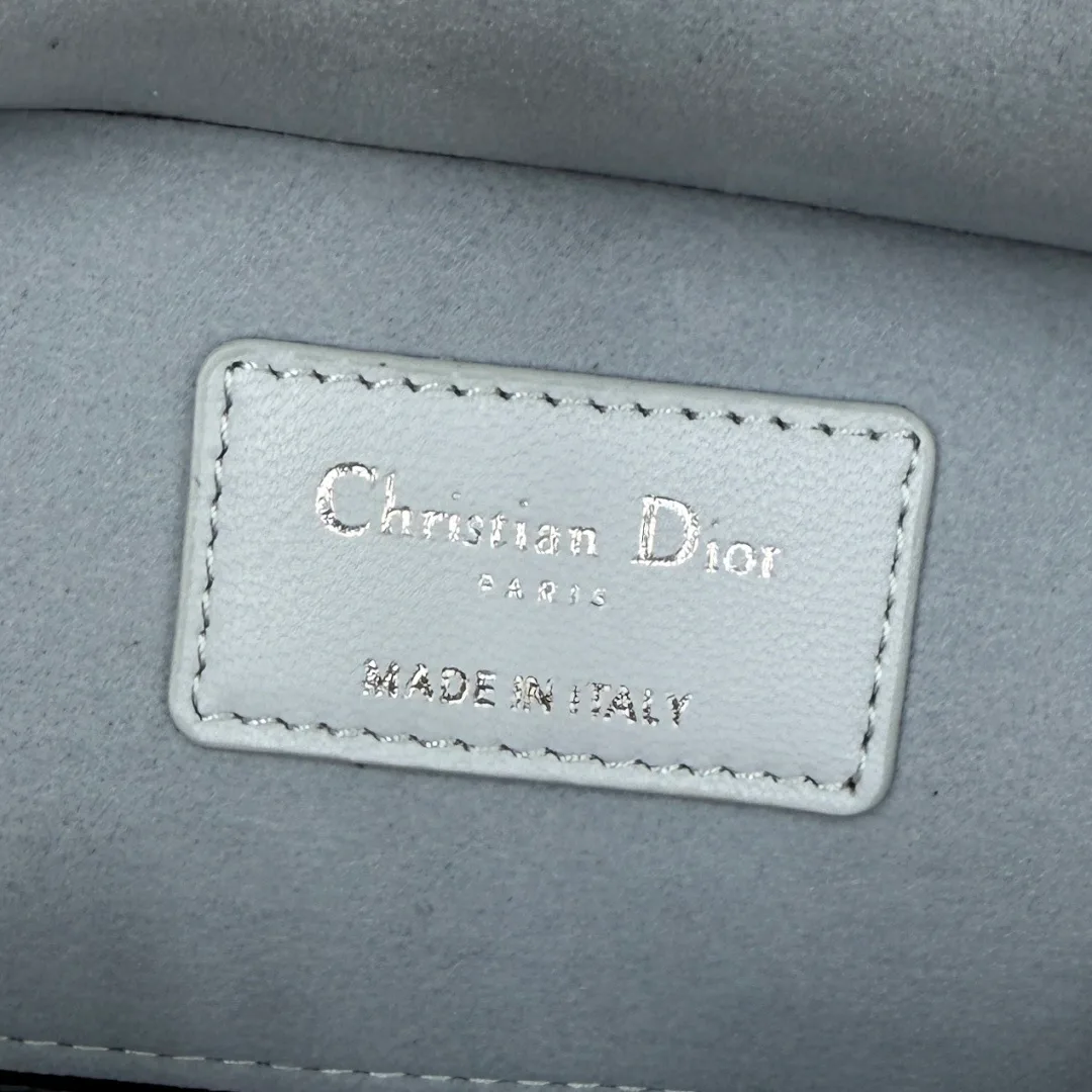Классические Сумки Женские Christian Dior 11905704