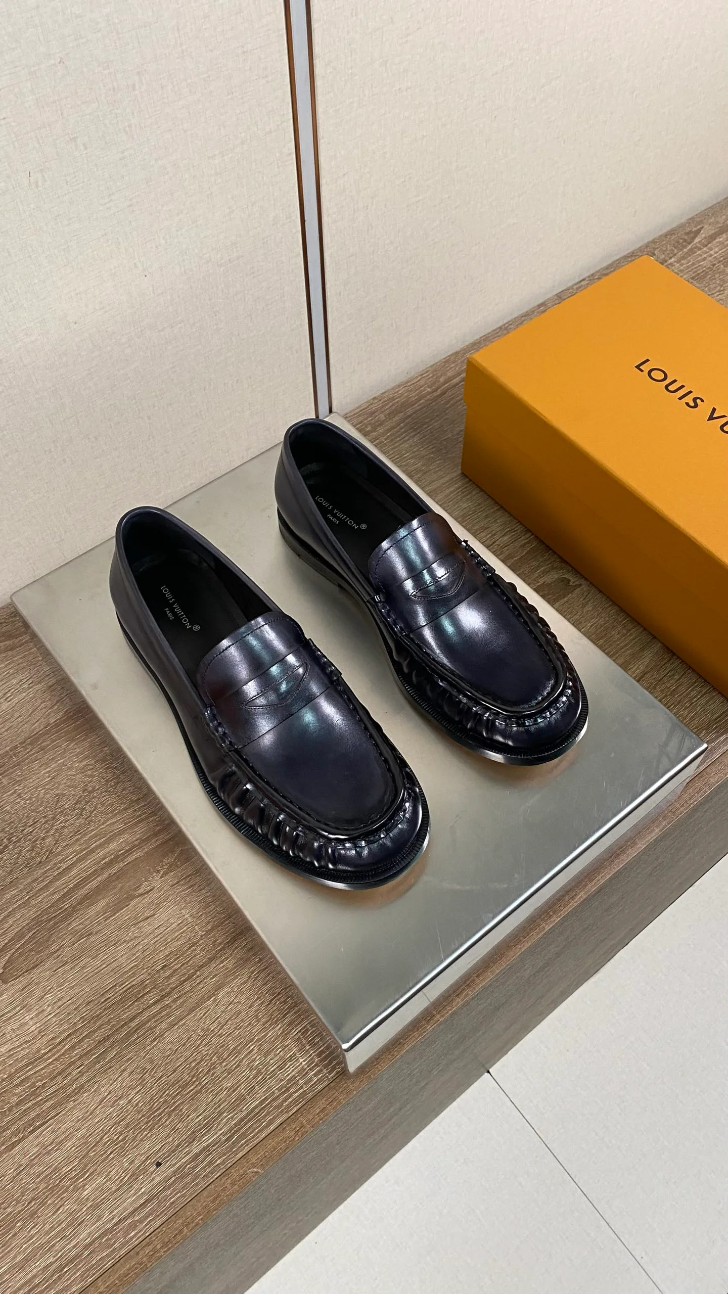 Лоферы И Туфли Мужские Louis Vuitton 19298672