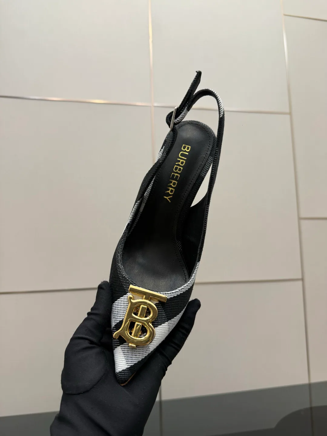 Туфли Женские Burberry 11096286