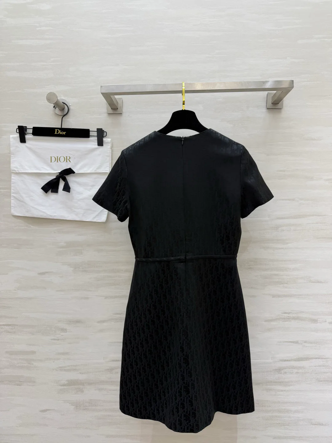 Платья Женские Christian Dior 16894187