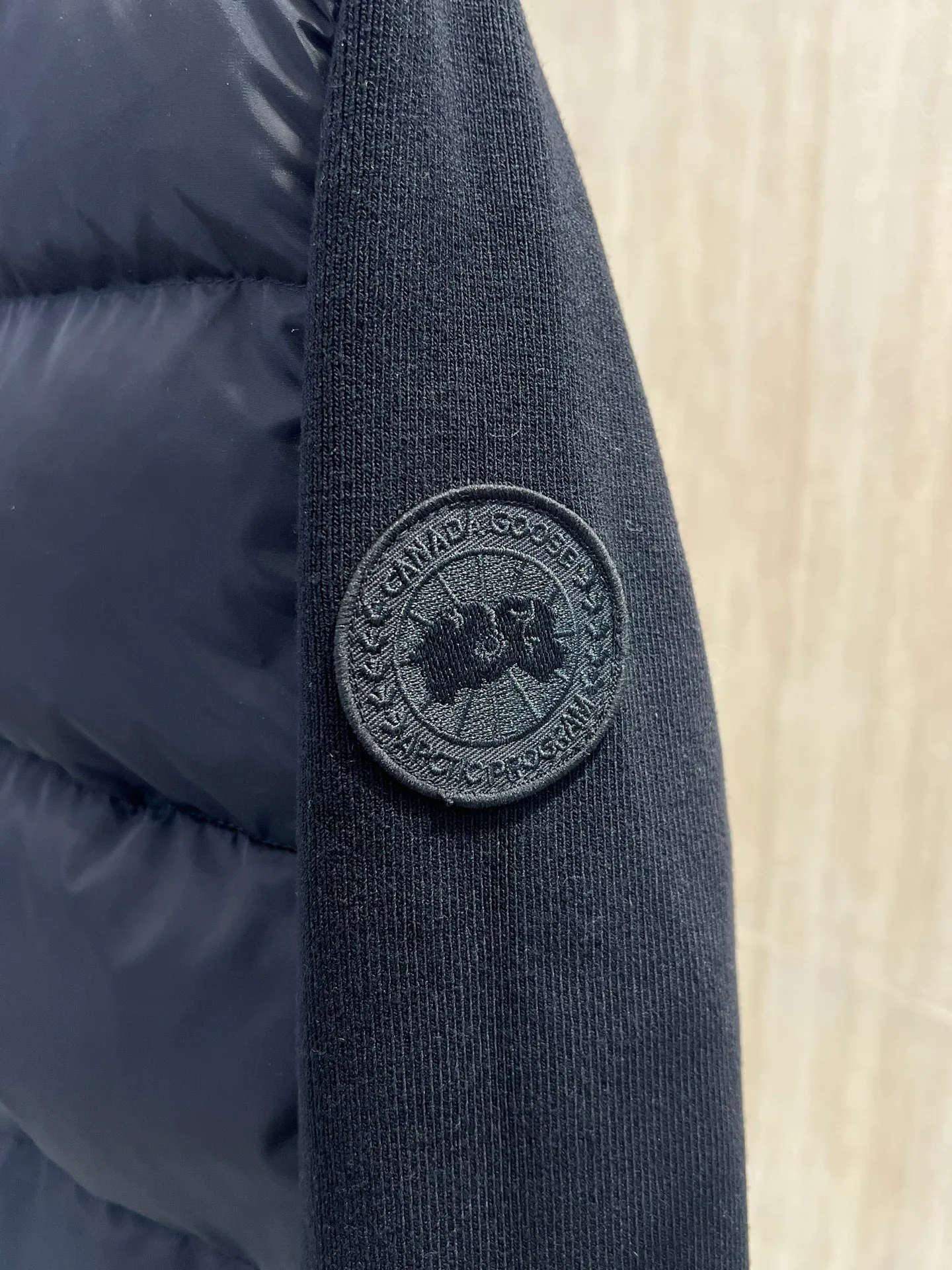 Куртки И Пуховики Мужские Canada Goose 18231176