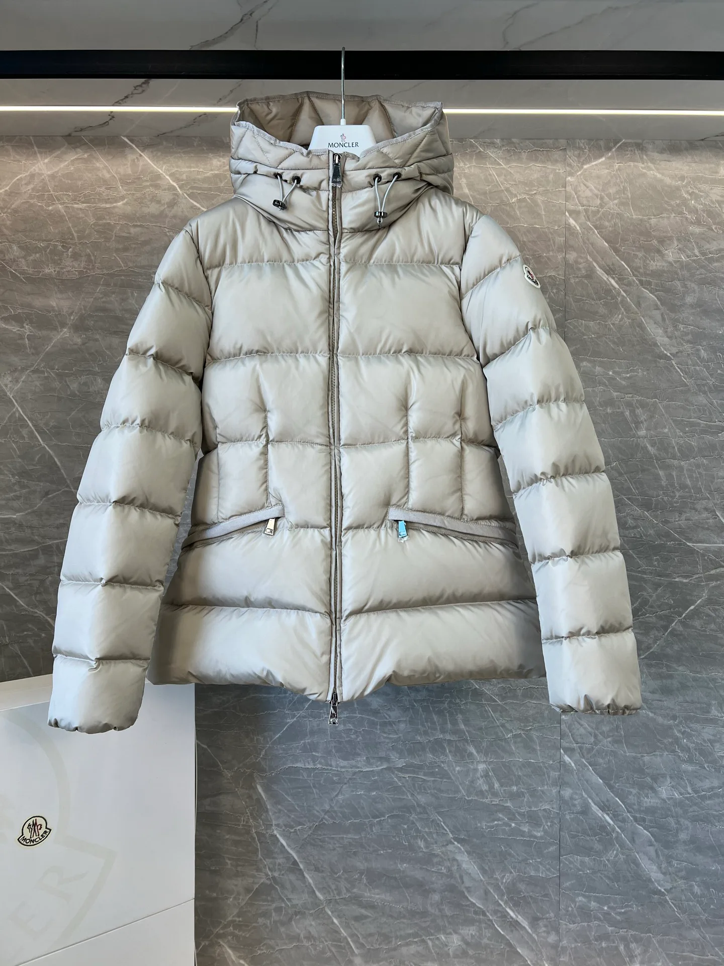 Куртки И Пуховики Женские Moncler 901414