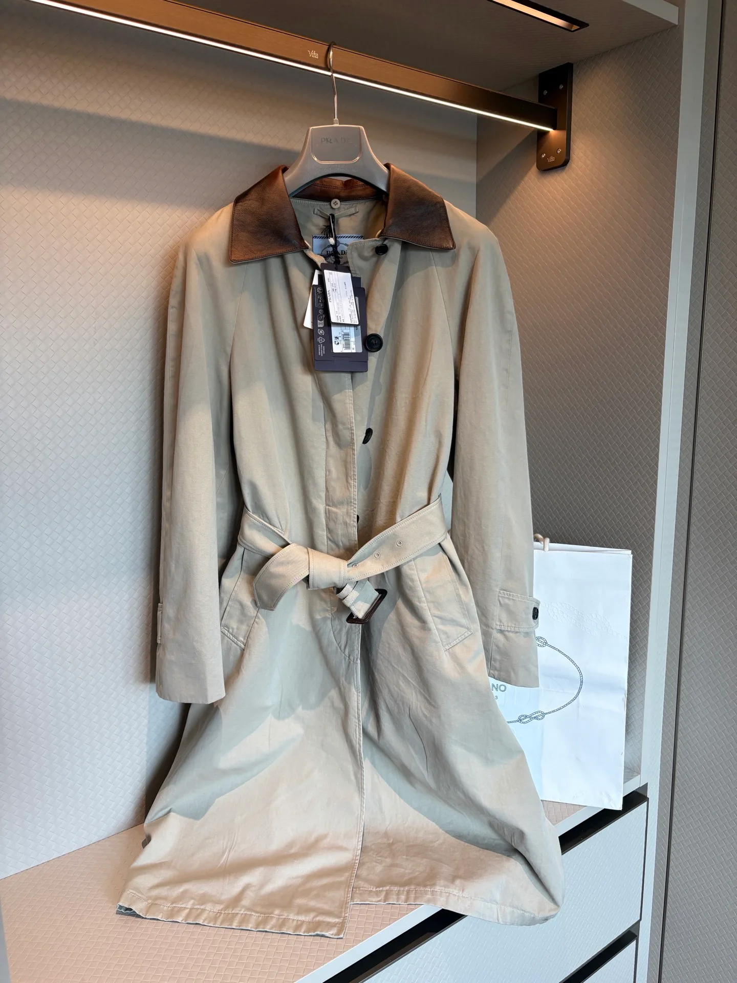 Тренчи Женские Prada 18391950