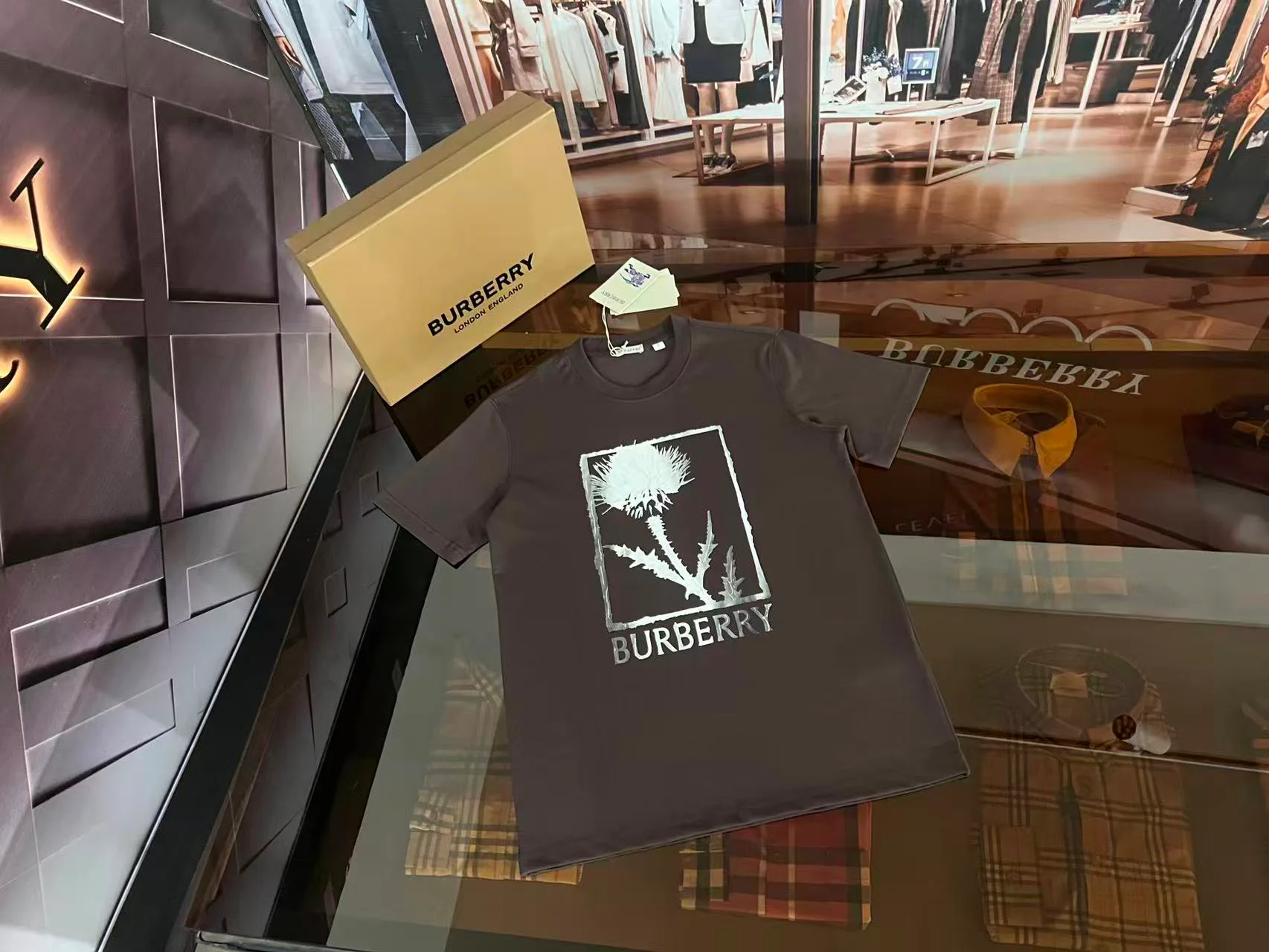 Футболки Женские Burberry 9867380