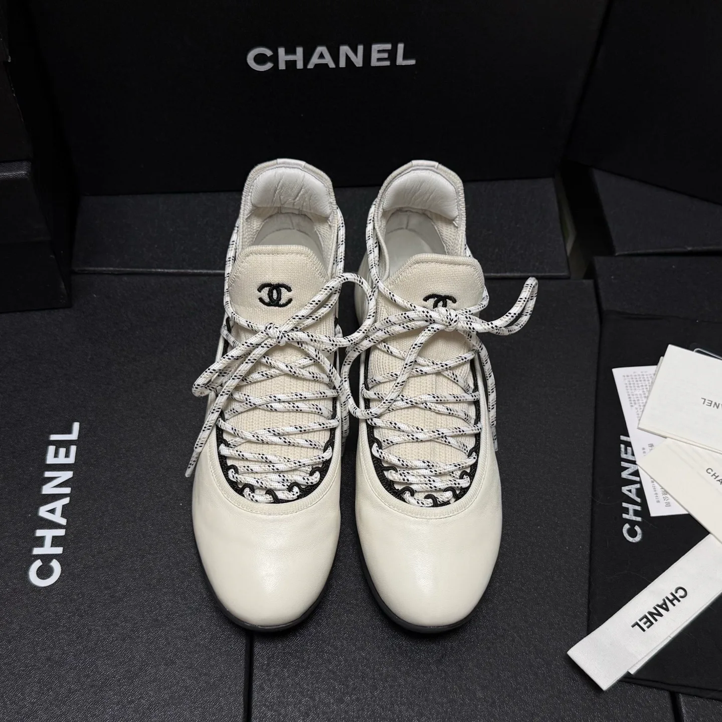 Кроссовки Женские Chanel 18083056